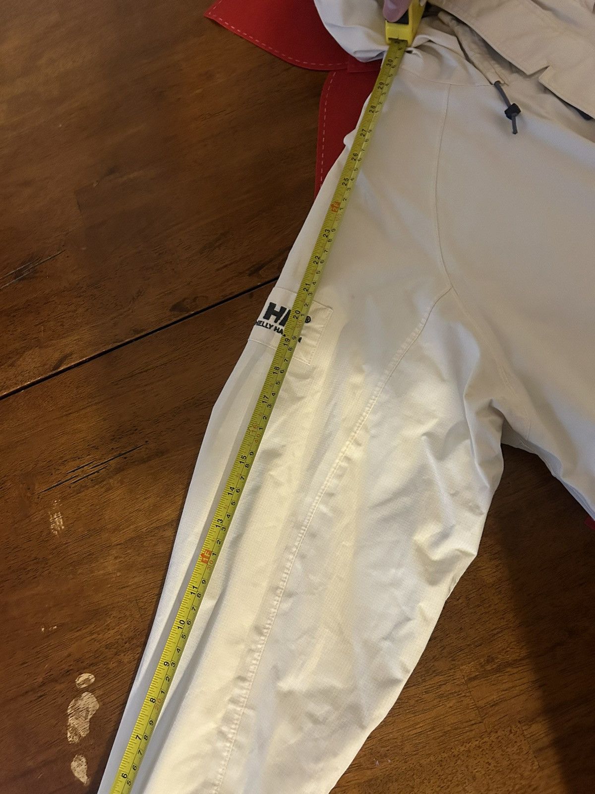Helly Hansen Helly Hansen Off White/Beige light jacket size small Size US S / EU 44-46 / 1 - 5 Thumbnail