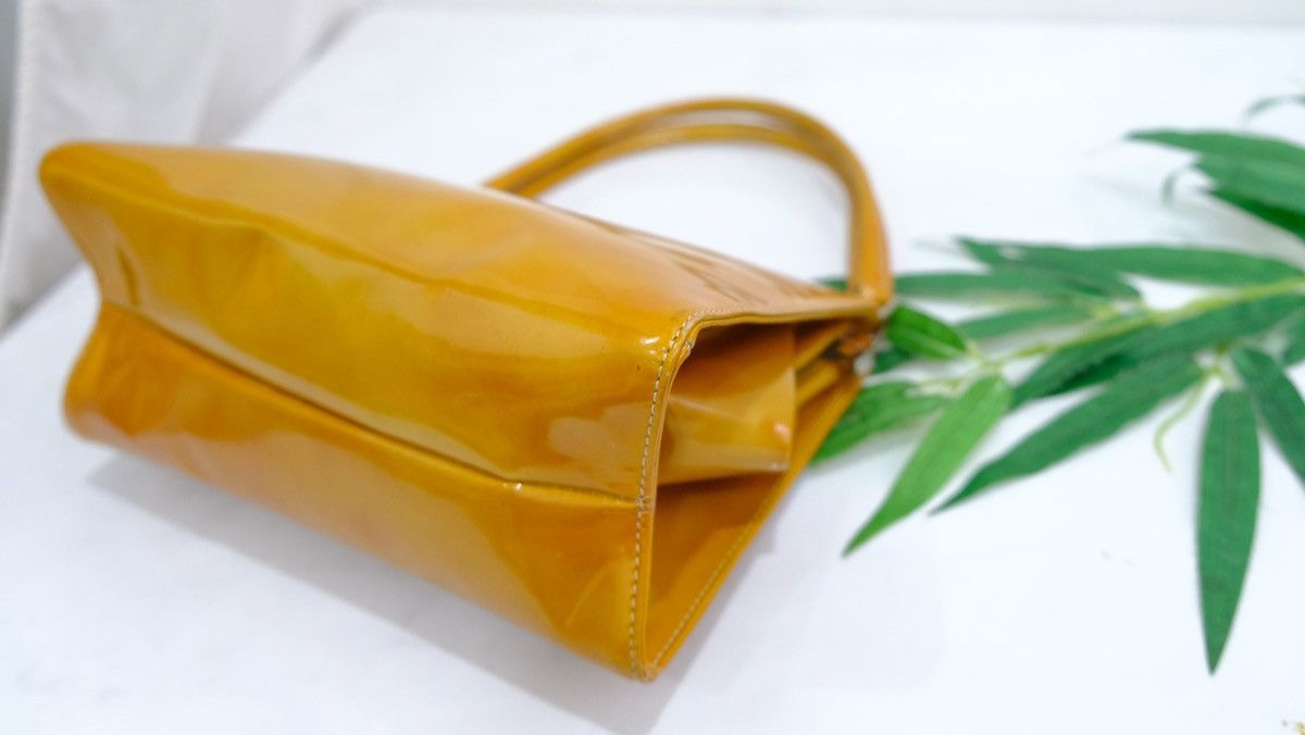 Prada Authentic Prada handbag yellow pattern leather Size ONE SIZE - 12 Thumbnail