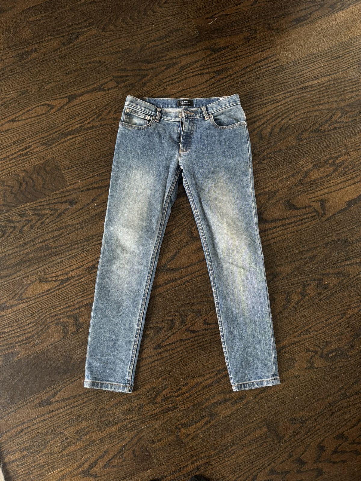 A.P.C. Jean Etroit Court Size 25" / US 0 / IT 36 - 1 Thumbnail