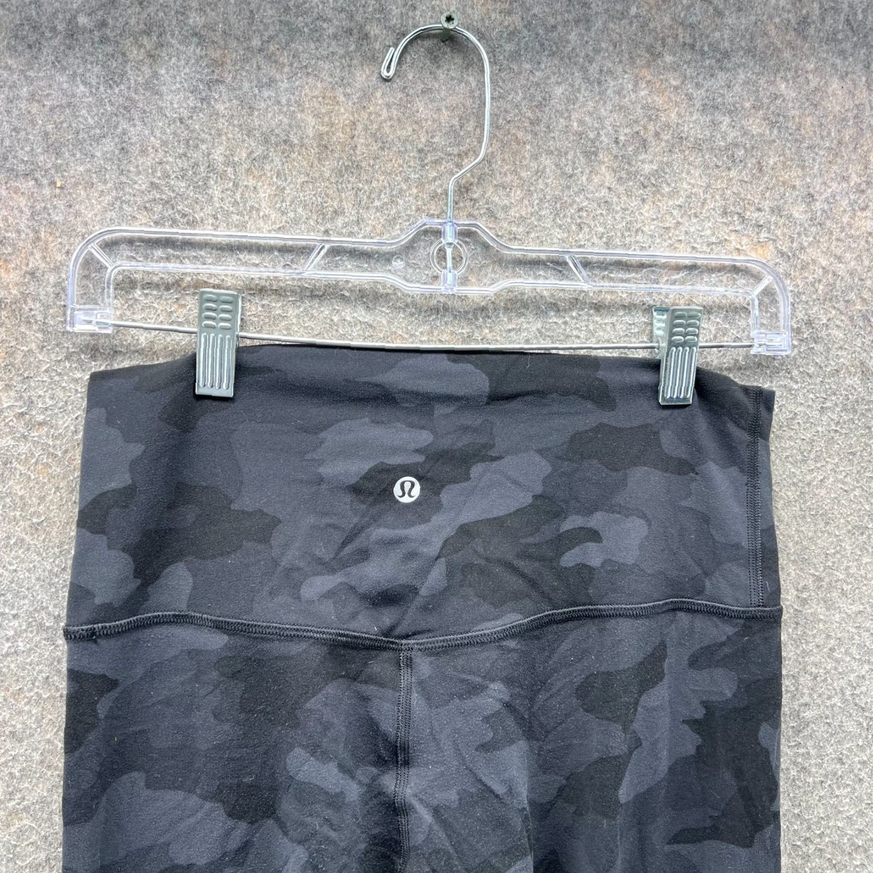 Lululemon Lululemon Leggings Women 8 Black Camo 25" Nulu Yoga Align High Rise Pants Leggings (Athleisure, Yoga) Womens Size 30" / US 8 / IT 44 - 4 Thumbnail