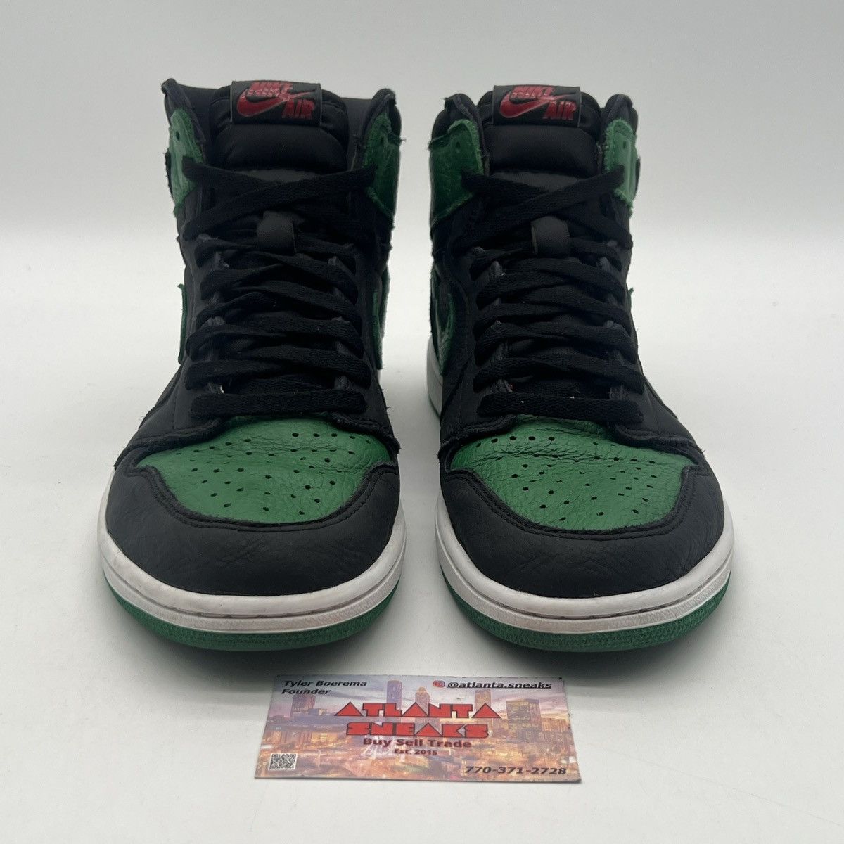 Nike Air Jordan 1 High pine green 2.0 Size US 10.5 / EU 43-44 - 2 Thumbnail