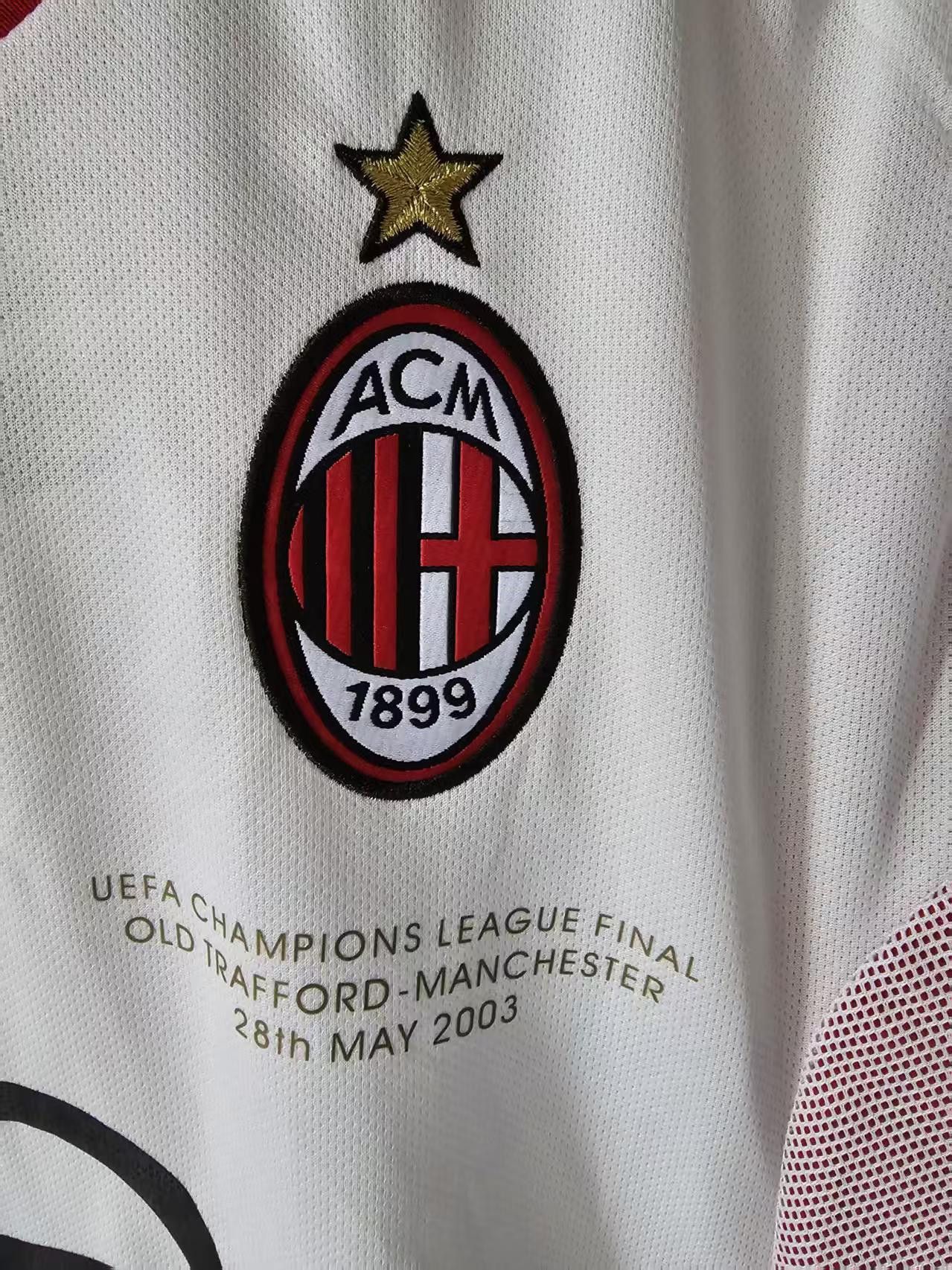 Other Inzaghi Jersey 2002 2003 AC Milan Size US XL / EU 56 / 4 - 4 Thumbnail
