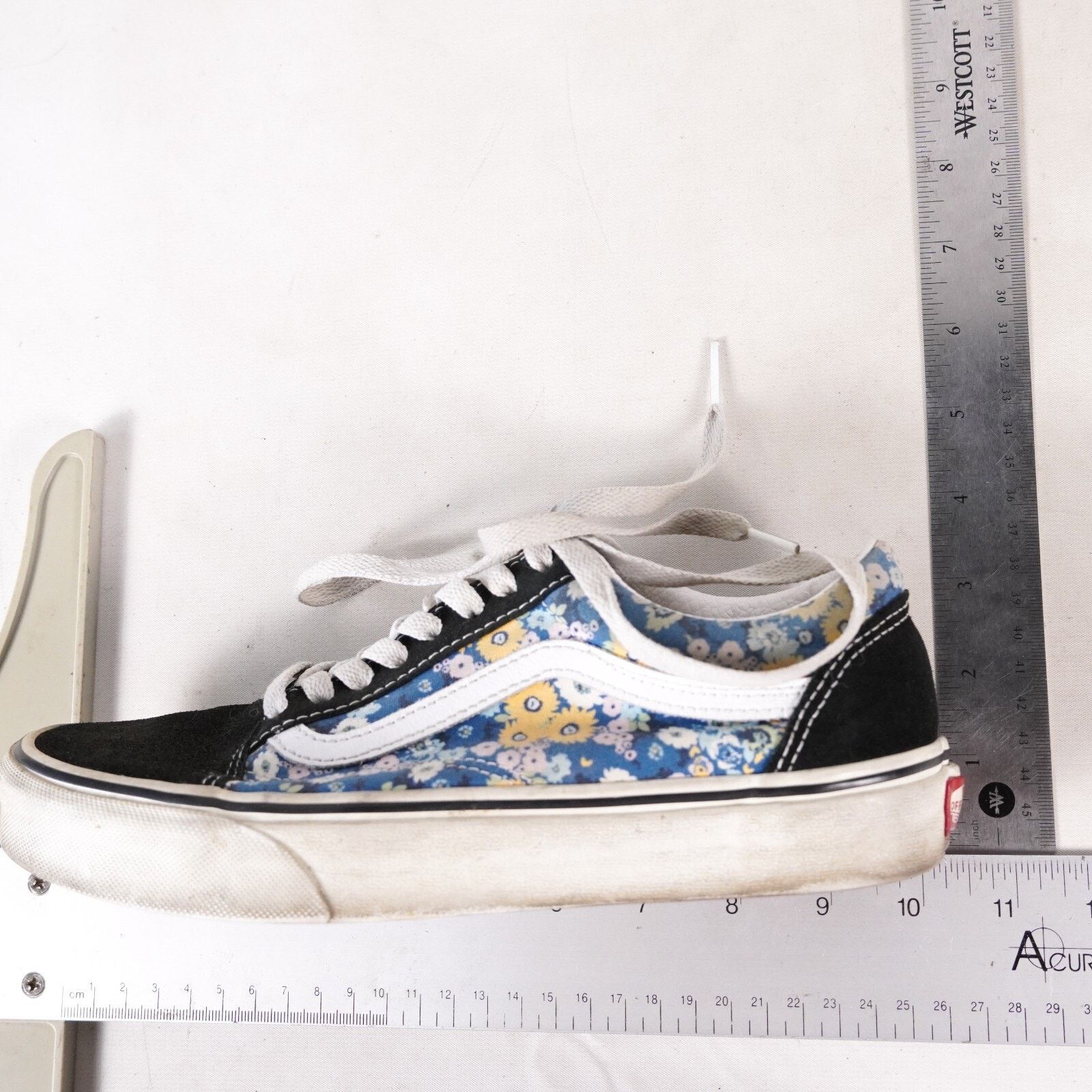 Vans Vans Off The Wall Athletic Skate Shoe Casual Sneaker Men 6.5 Size US 6.5 / EU 39-40 - 9 Thumbnail