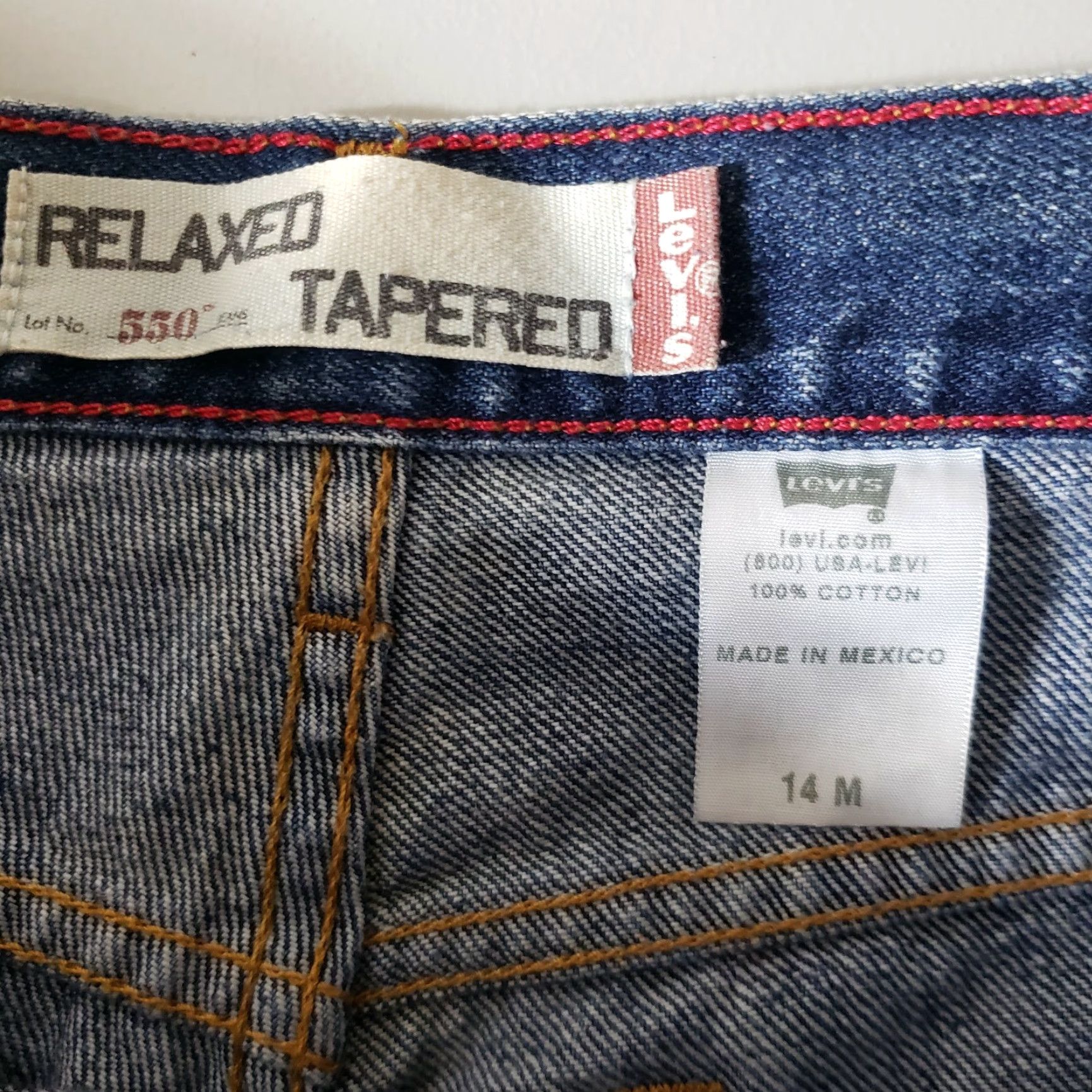 Levi's Levi's 550 Relaxed Tapered Leg High Rise Dark Wash Mom Jeans-Size 14 Women Regular Denim 5-Pocket Style Classic Size 36" / US 14 / IT 50 - 7 Thumbnail