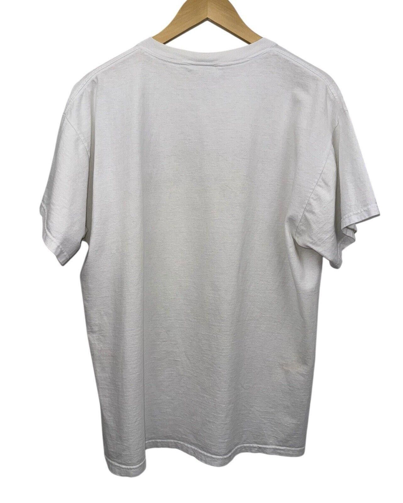 Nike Vintge Nike 90s Spellout Athletics White Red Shirt Sz L RARE Size US L / EU 52-54 / 3 - 5 Thumbnail