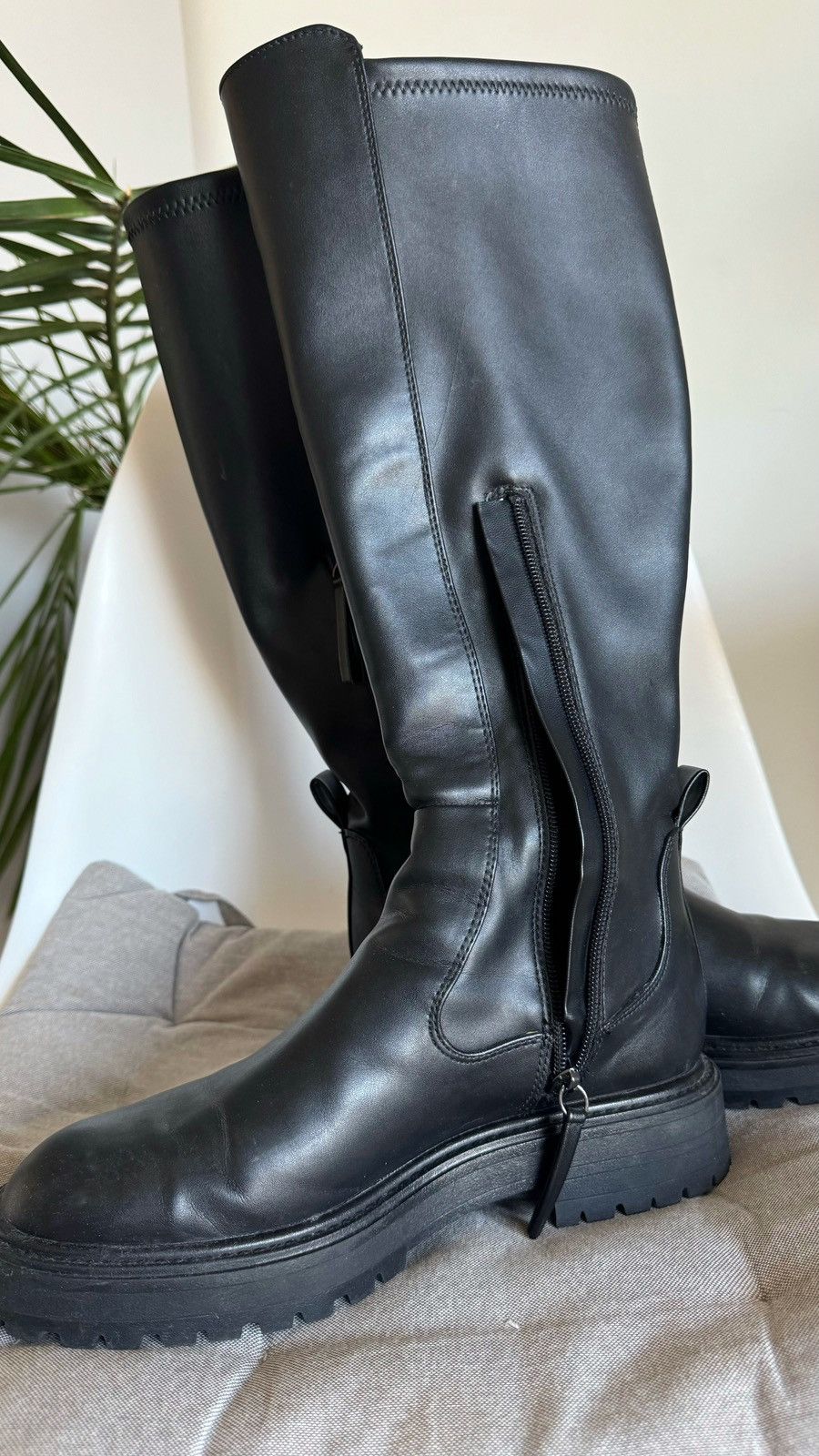 Zara Black lather women's autumn boots Size US 7 / IT 37 - 3 Thumbnail