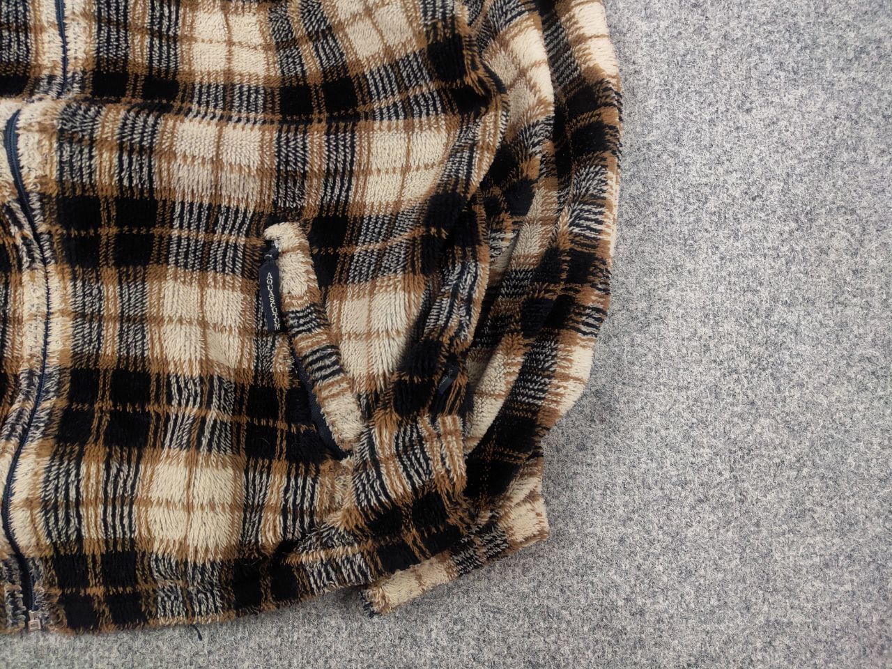 Aquascutum Vintage Aquascutum Zip-Up fleece brown check Sherpa jacket Size US L / EU 52-54 / 3 - 7 Thumbnail
