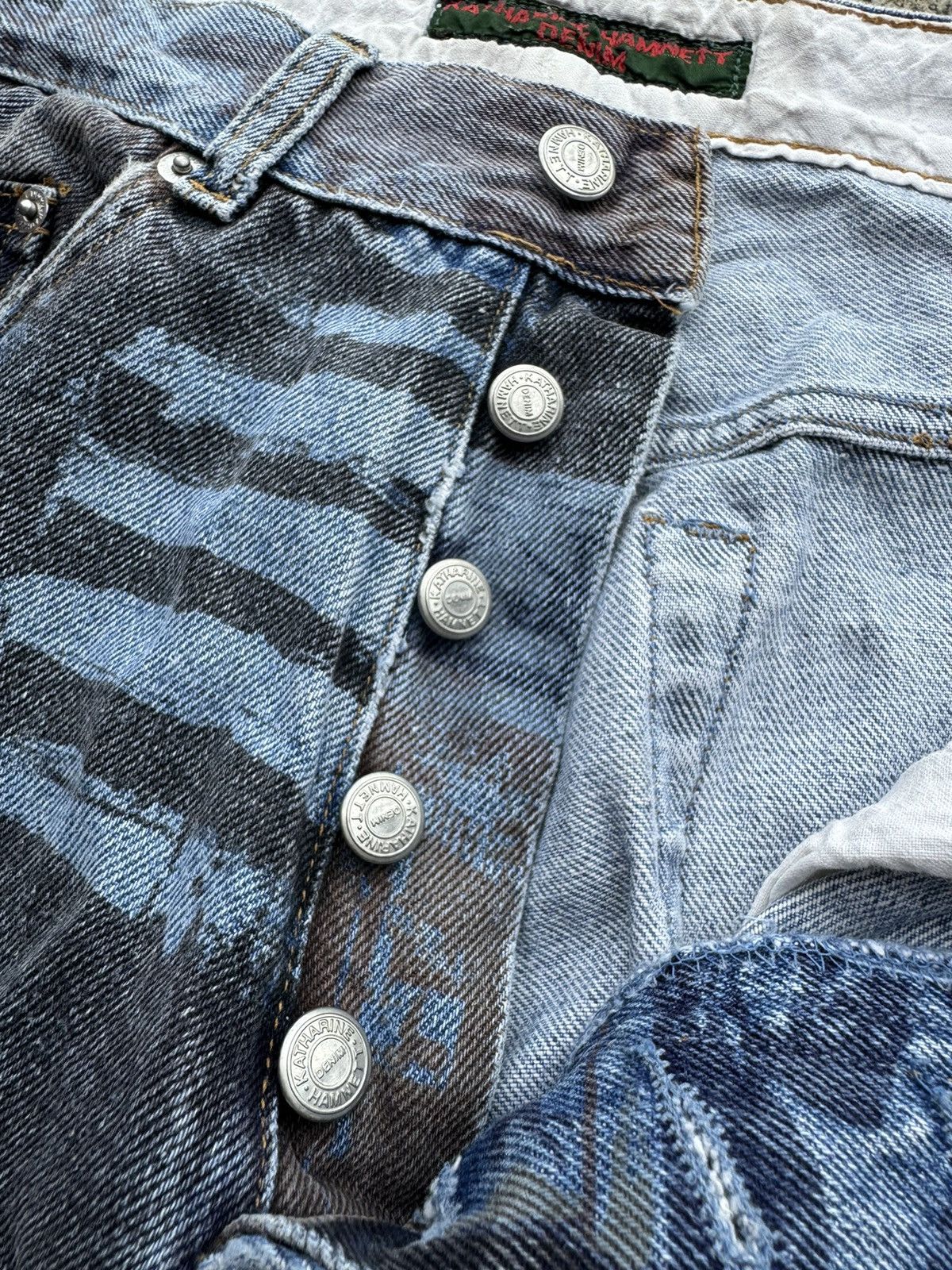 Katharine Hamnett London RARE Design🔥Vintage Katharine Hammett printed denim jeans Size US 31 - 8 Thumbnail