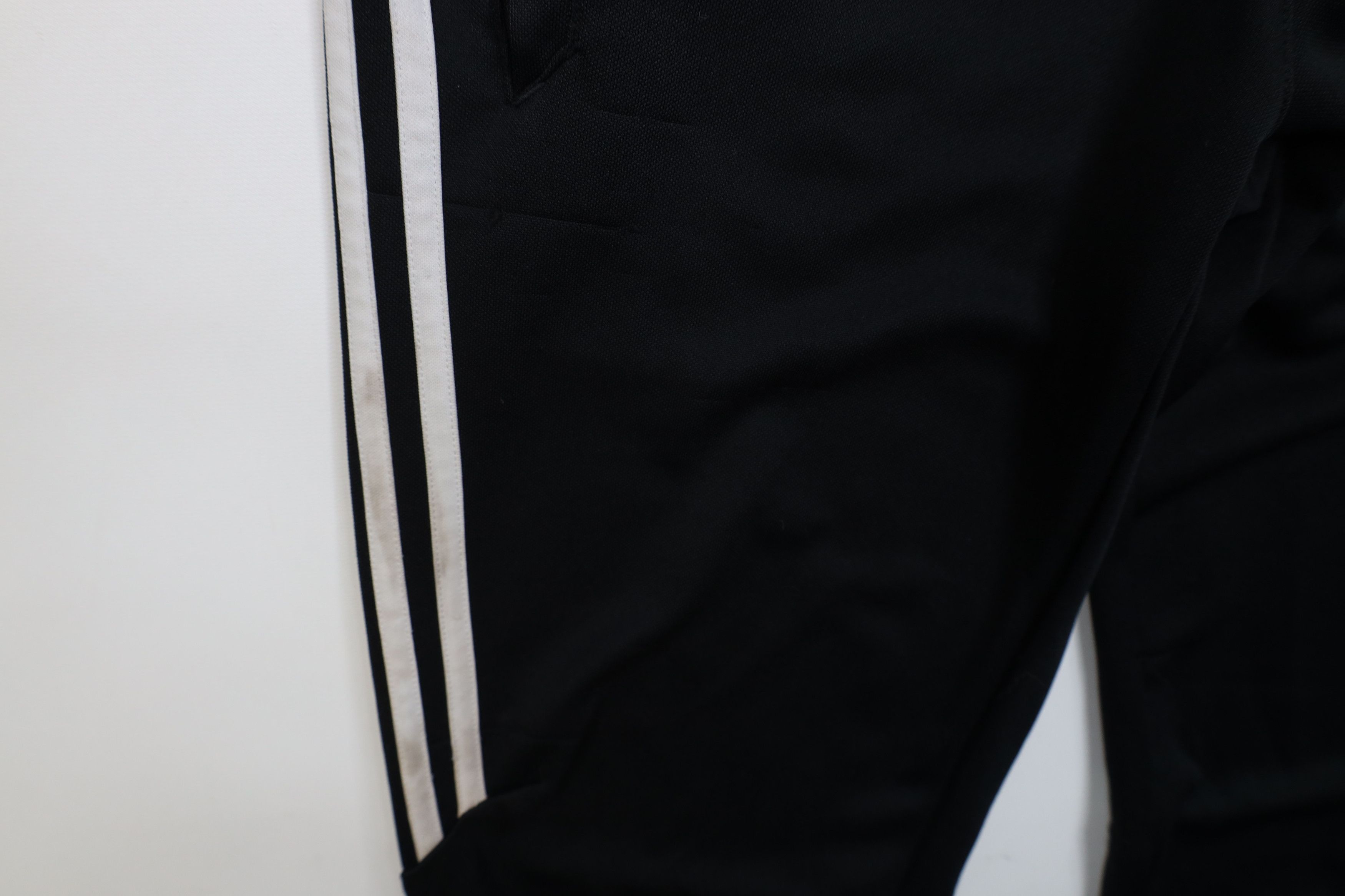 Adidas Vintage Y2K Adidas Tapered Leg Soccer Warm Up Pants Black Size US 34 / EU 50 - 7 Thumbnail