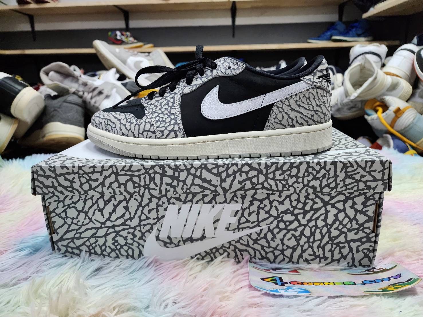 Air Jordan 1 Low OG Black Cement