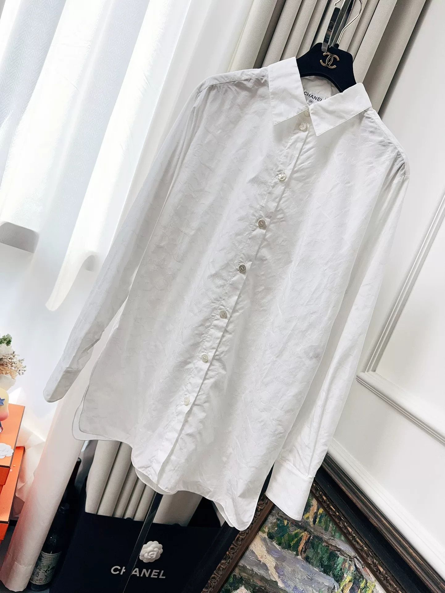 Chanel white long sleeve shirt with star logo Size US L / EU 52-54 / 3 - 1 Thumbnail