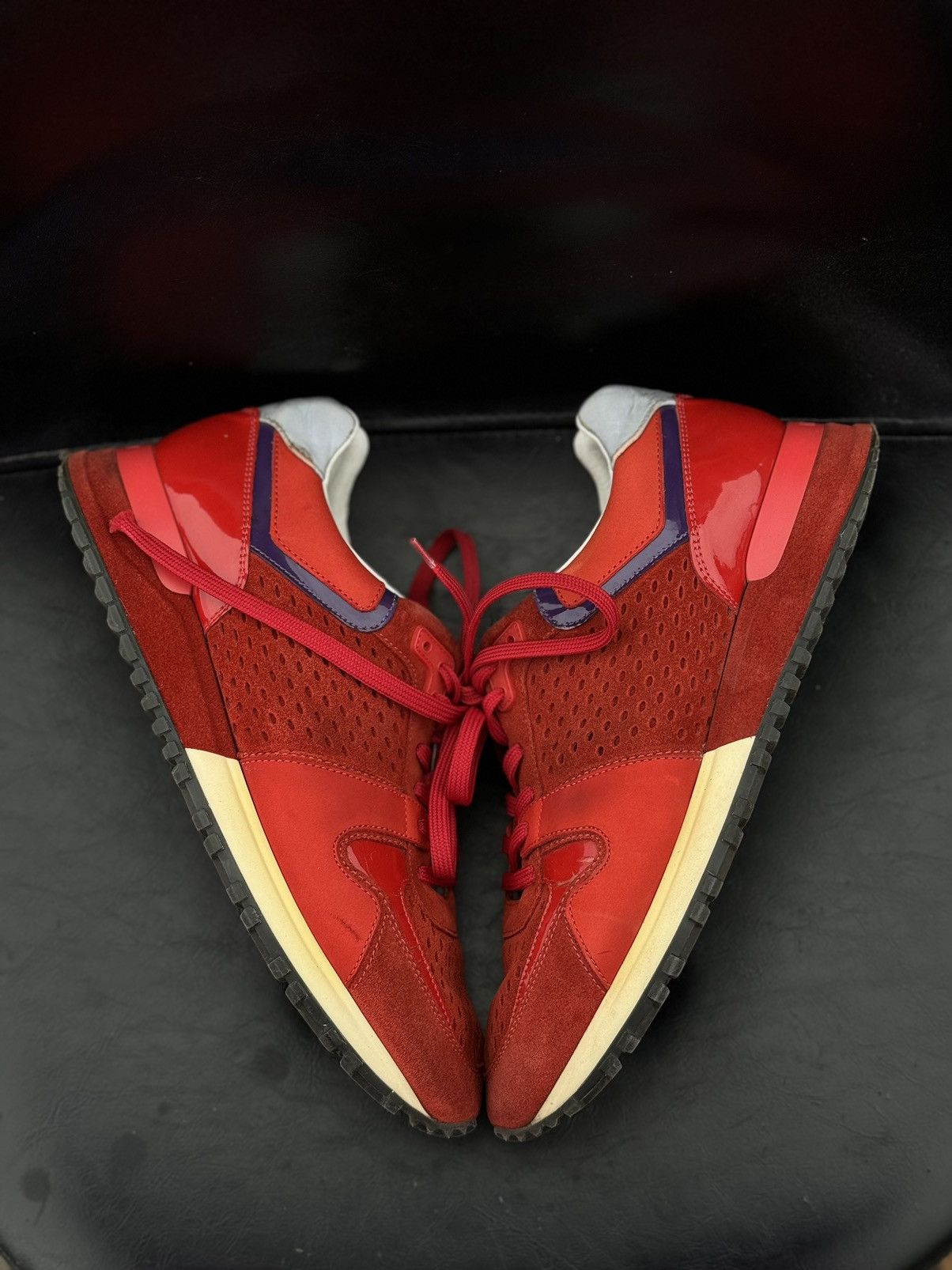 Louis Vuitton Louis Vuitton red suede trainers sneakers Size US 8 / IT 38 - 11 Thumbnail