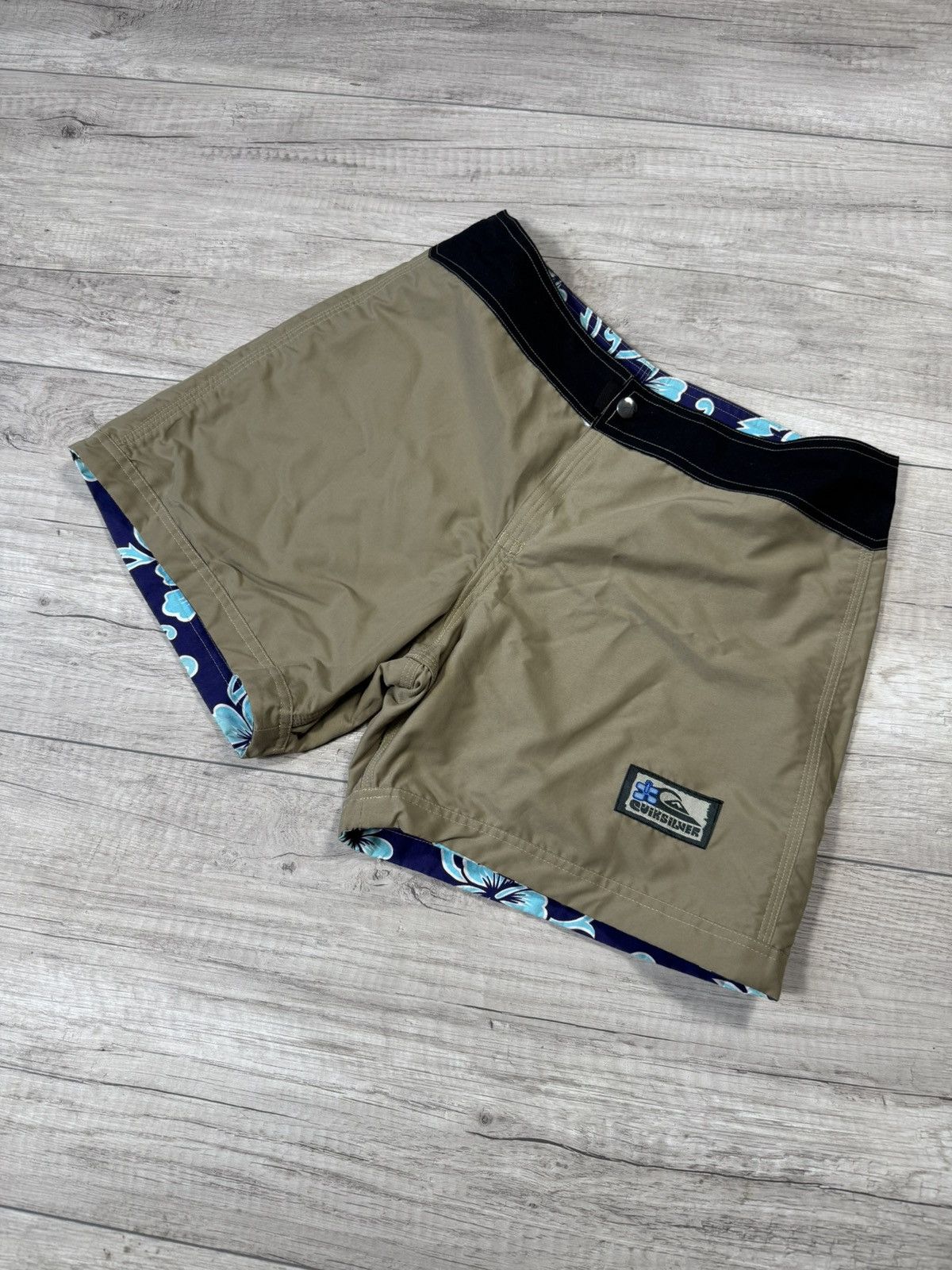 Quicksilver Vintage Quiksilver Reversible Shorts Swimming USA Hawaiian Size US 32 / EU 48 - 9 Thumbnail