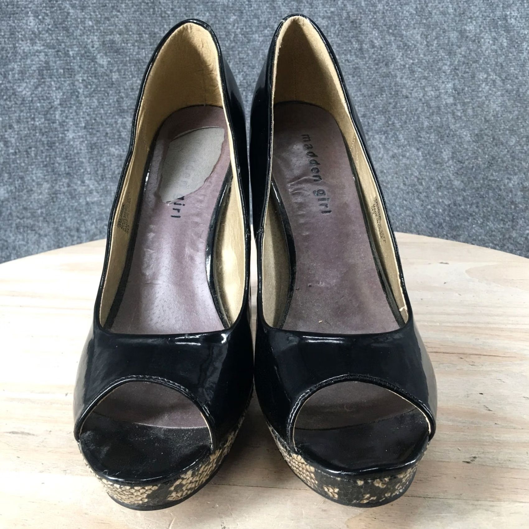 Vintage Madden Girl Heels Womens 8.5 Black Snakeskin Pumps Slip On Peep Toe Size US 9 / IT 39 - 6 Thumbnail