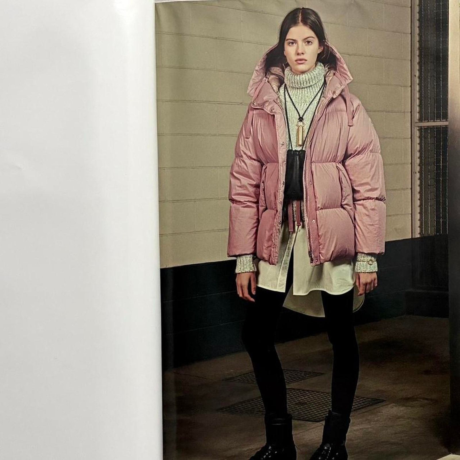 Moncler × Vintage Moncler womens wear F/W 2017-18 collection lookbook catalog Size ONE SIZE - 3 Thumbnail