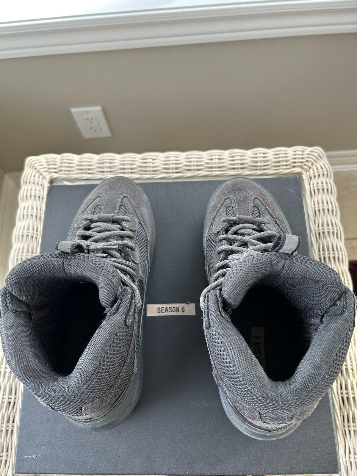 Yeezy Yeezy Desert Boot Graphite Season 6 RARE Size US 9 / EU 42 - 6 Thumbnail