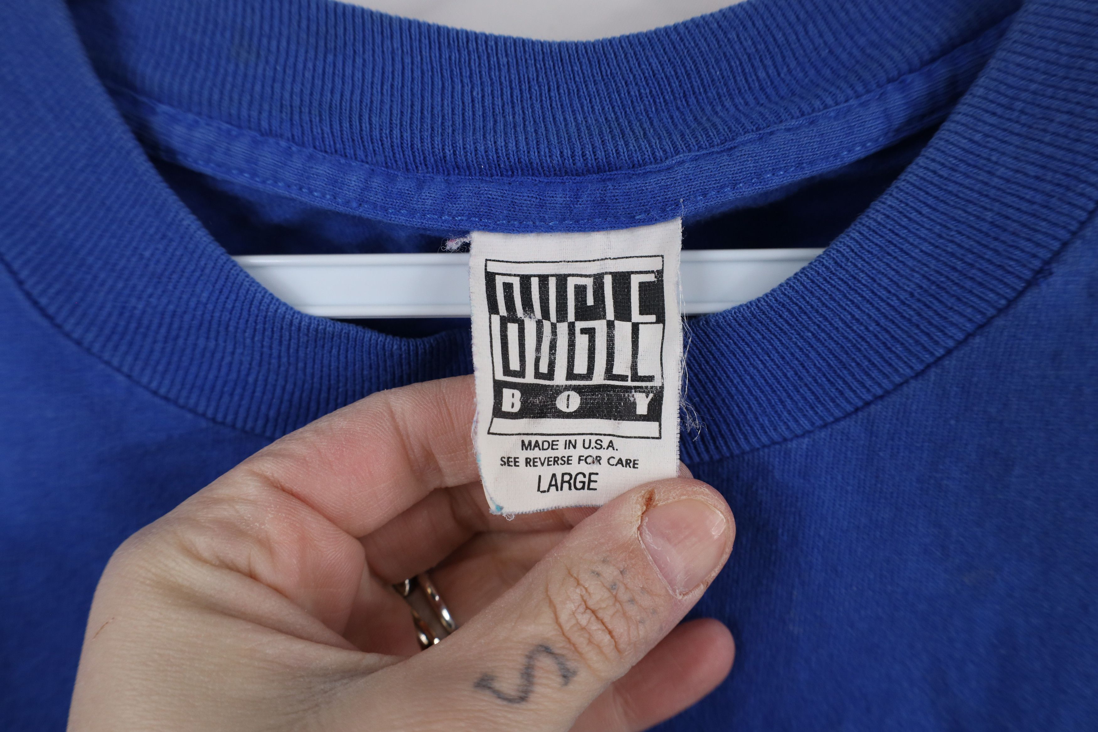 Vintage Vintage 90s Bugle Boy Spell Neon Surfing T-Shirt Blue USA Size US L / EU 52-54 / 3 - 8 Thumbnail