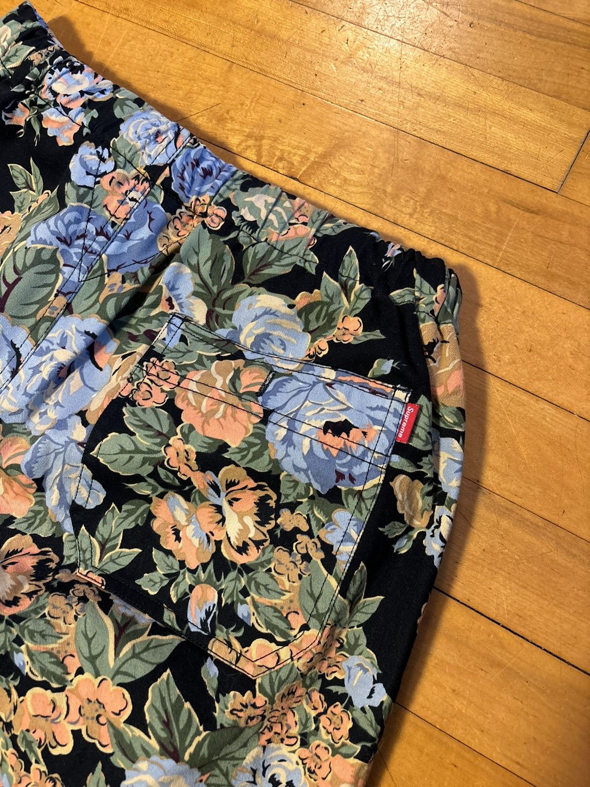 Supreme Supreme FW14 Floral Jogger Pants Black Size Medium Size US 30 / EU 46 - 2 Thumbnail