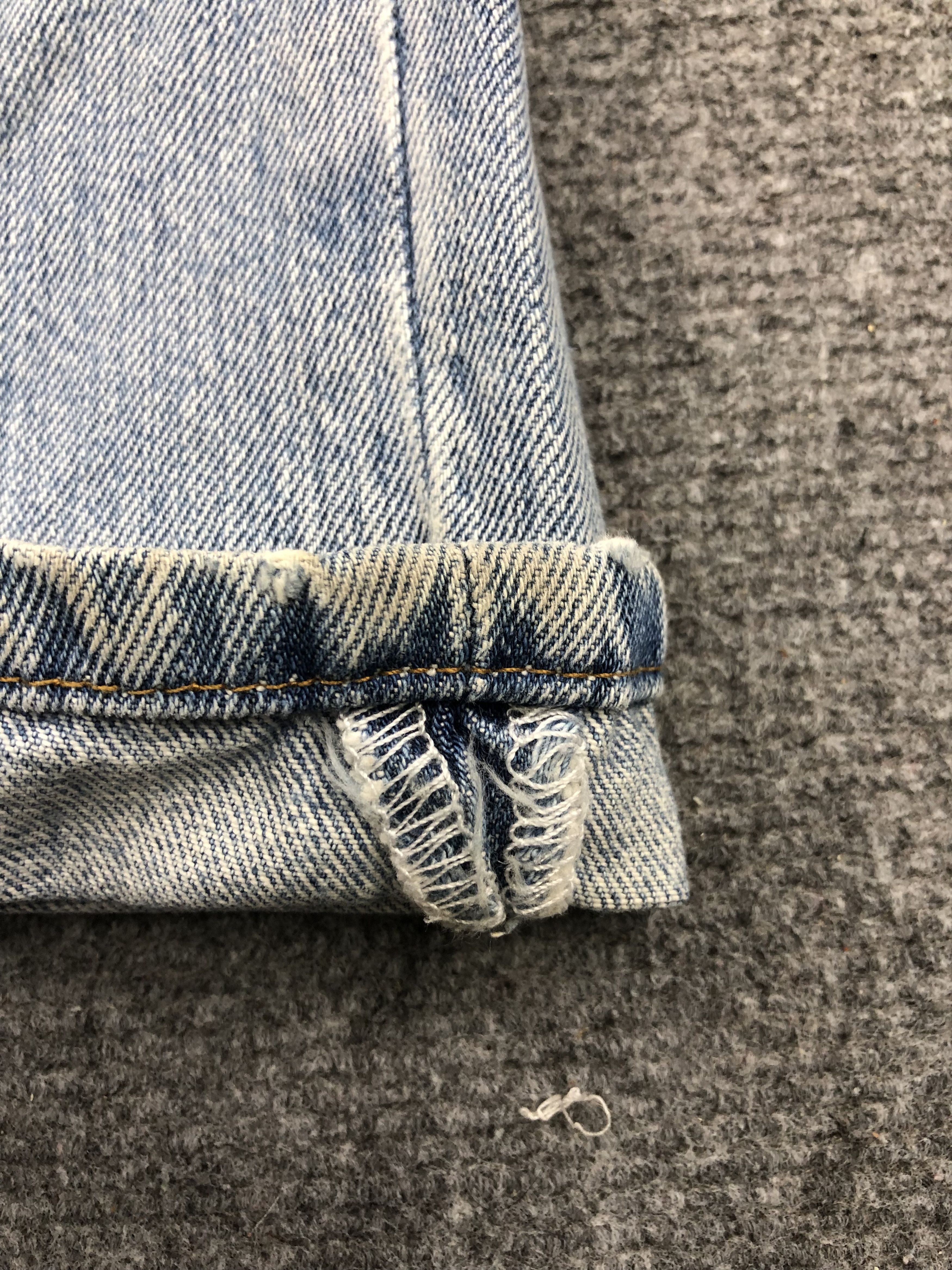 Levi's Vintage Levis 501 Light Washed Jeans DPP0229 Size US 35 - 7 Thumbnail