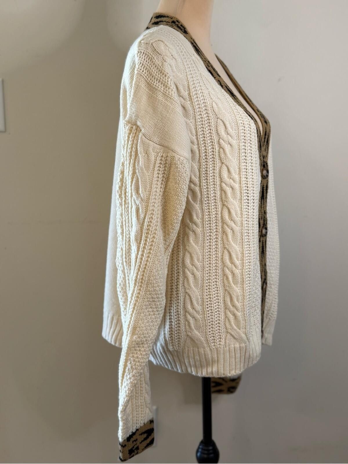 BIGI Bibi leopard print cream cable knit cardigan sweater SZ LG Size L / US 10 / IT 46 - 2 Thumbnail