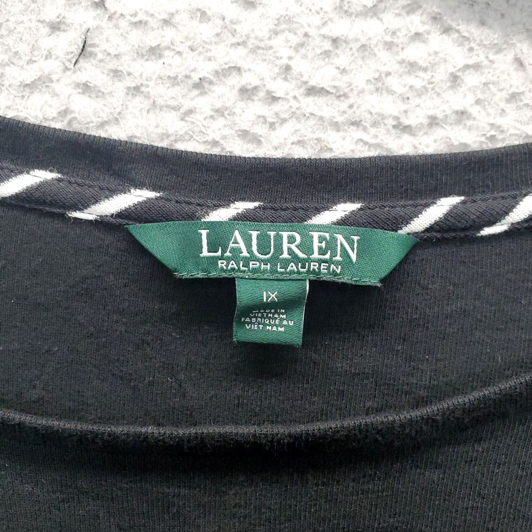 Ralph Lauren Lauren Ralph Lauren T Shirt Women 1X Black Pocket Sleeve Boat Neck Casual Slit Easy Care Cotton 100% Shirts Mens Womens Girls Boys Size XL / US 12-14 / IT 48-50 - 7 Thumbnail