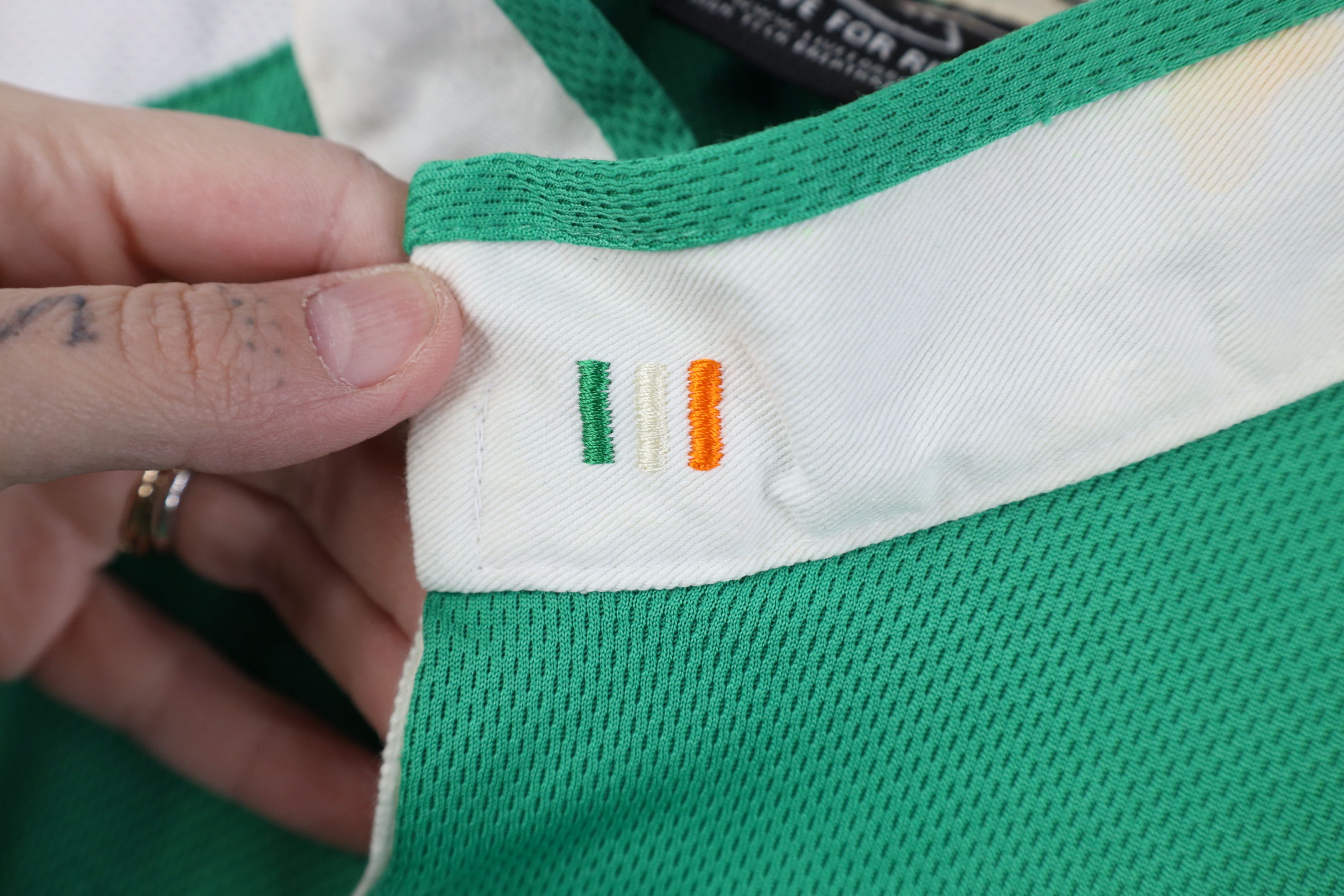 Vintage Vintage Spell Out Ireland Rugby Jersey Shirt Green Polyester Size US M / EU 48-50 / 2 - 4 Thumbnail