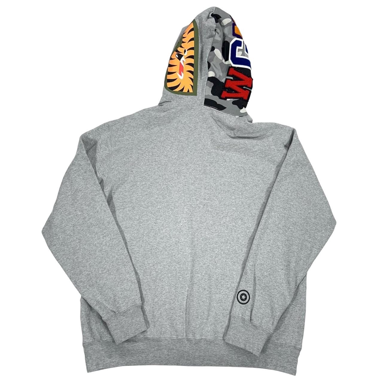 Bape VTG A Bathing Ape Bape Gray Black Split Camo Shark Hoodie Size US XL / EU 56 / 4 - 5 Thumbnail