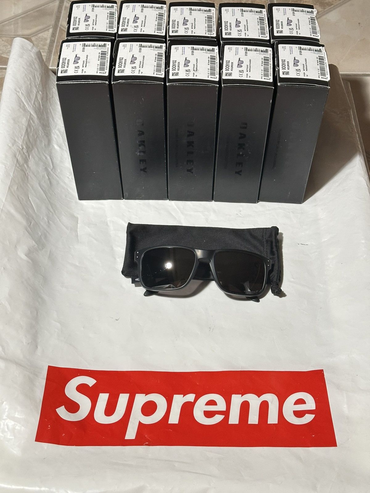 Oakley Oakley holbrook prison black polarized matte black frame Size ONE SIZE - 1 Thumbnail