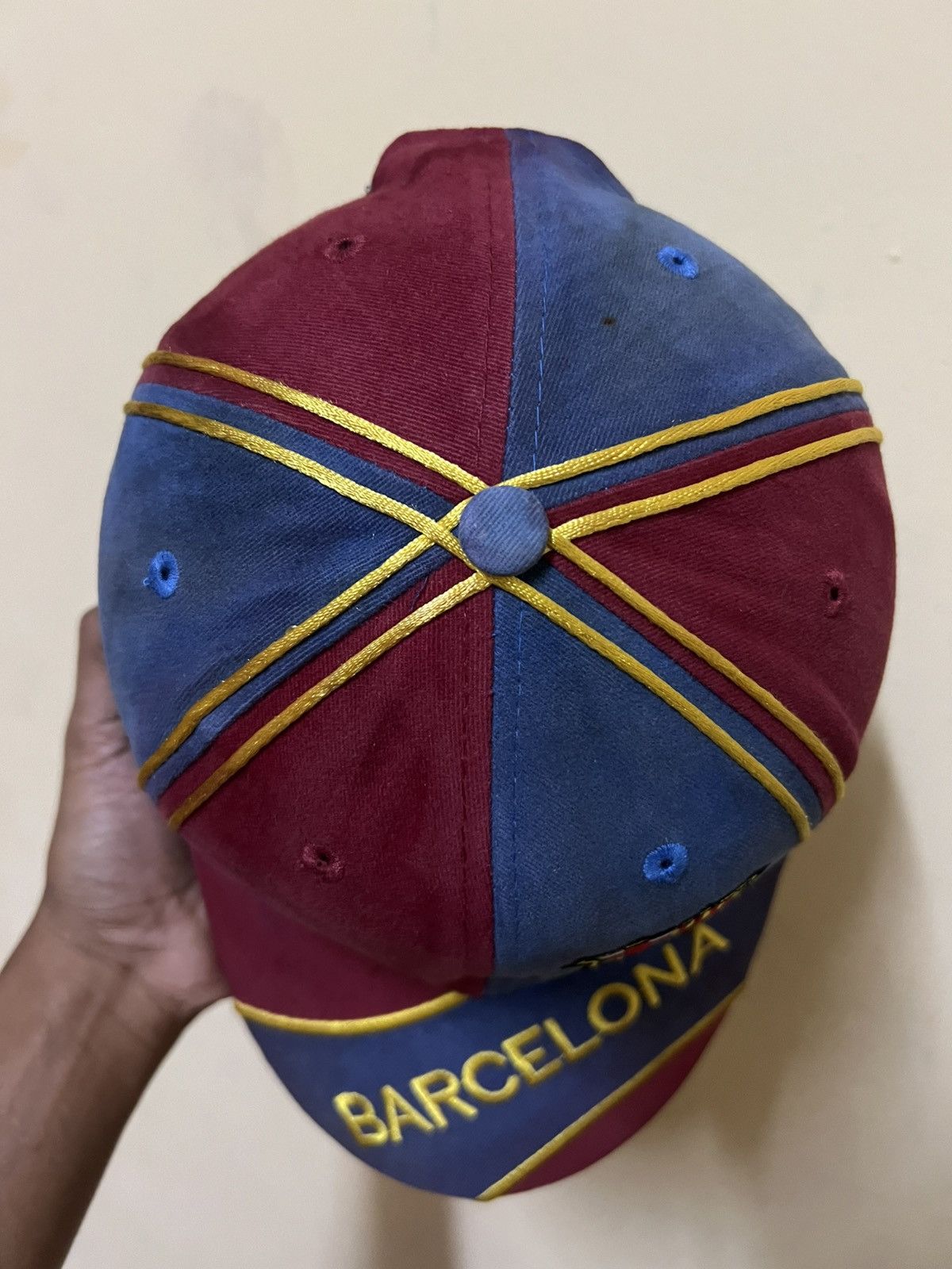 Vintage Vintage FC Barcelona Hat Size ONE SIZE - 7 Thumbnail