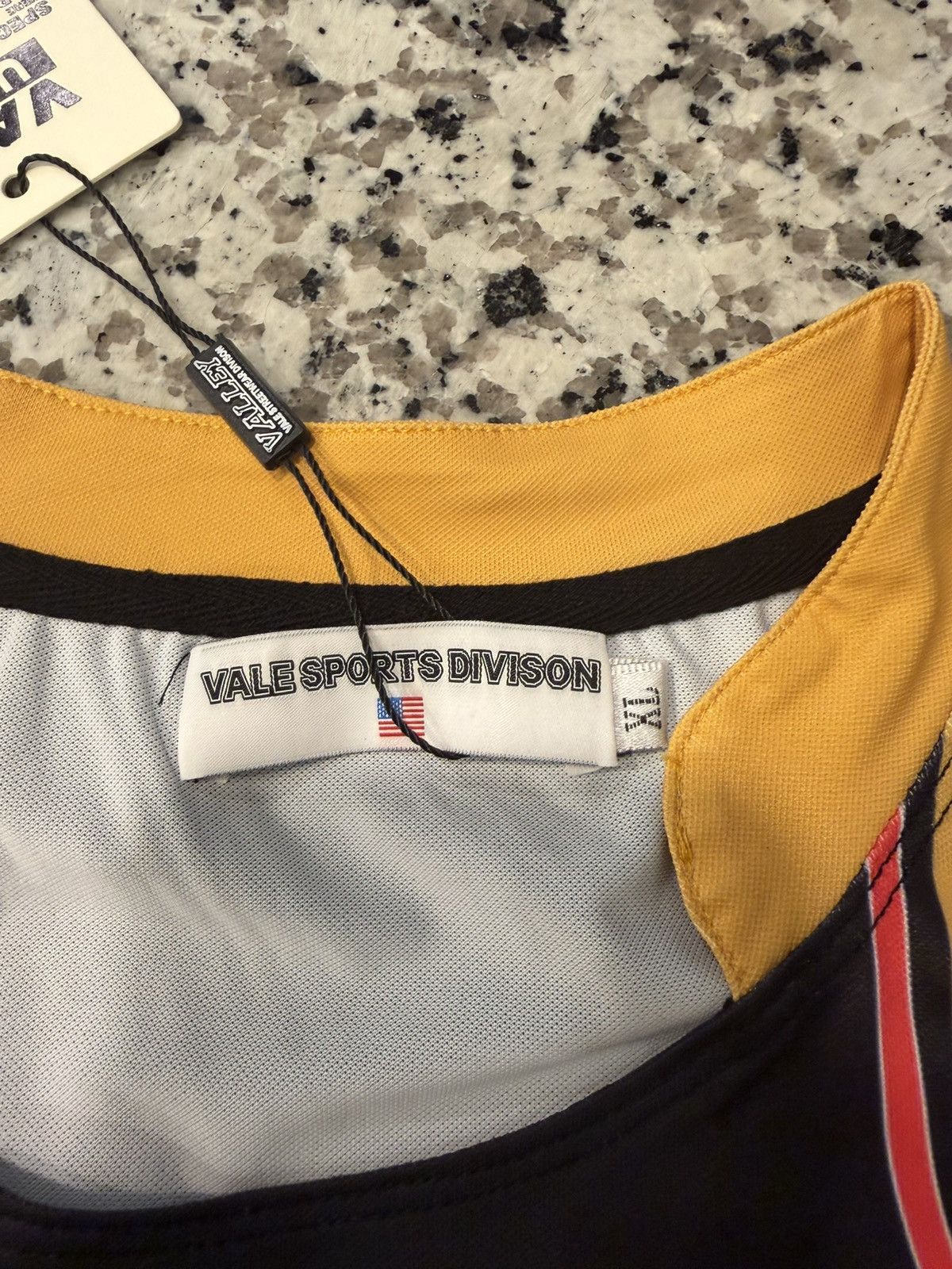 Vale Vale Forever Dreams Futball Jersey 'Home Kit' Size US XL / EU 56 / 4 - 3 Thumbnail