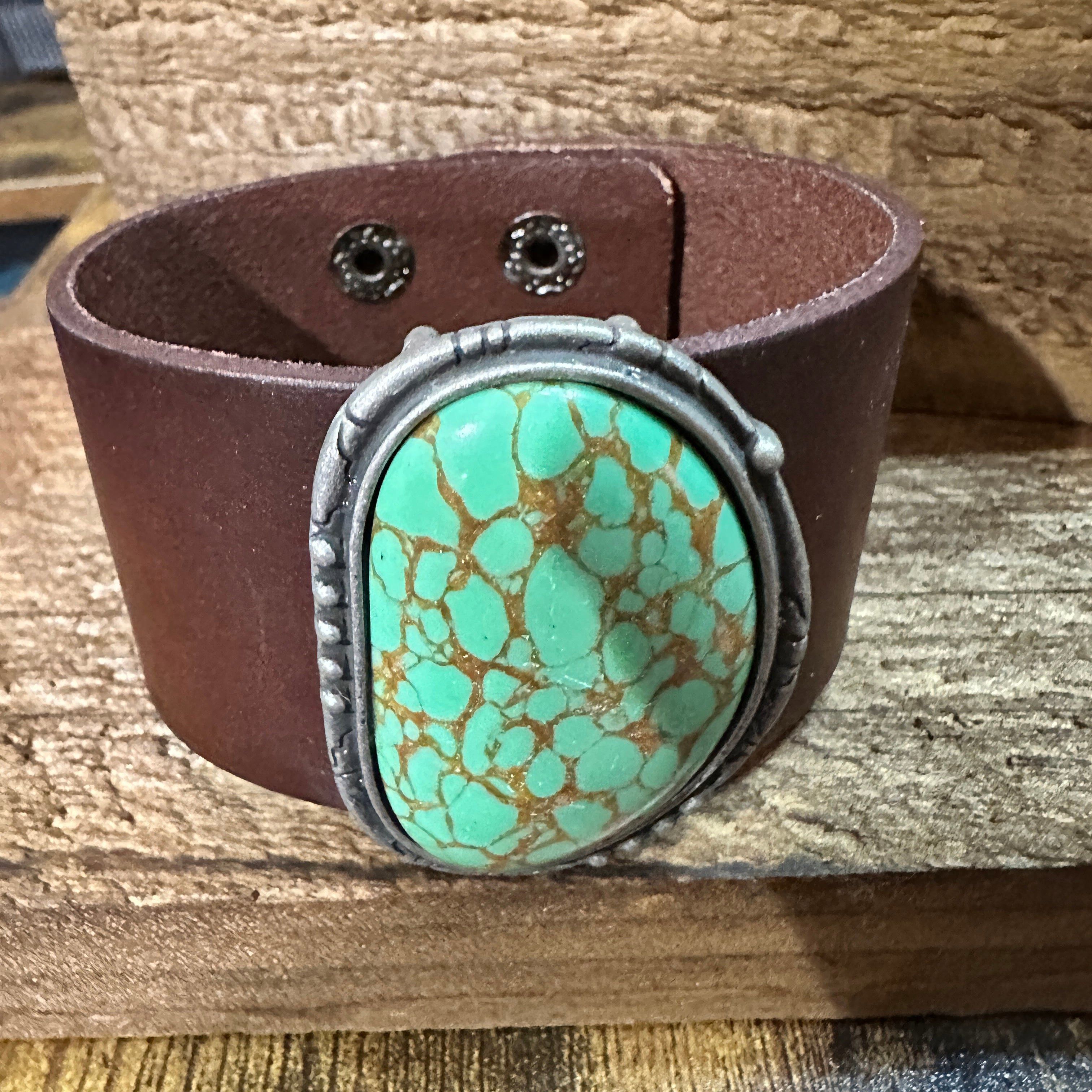 Other Natural Green Stone Dark Brown Leather Cuff Bracelet, Leathe Size ONE SIZE - 3 Thumbnail