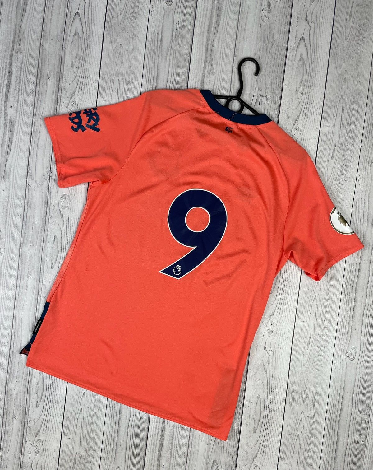 Umbro Vintage umbro Everton soccer jersey size L away rare peanch Size US L / EU 52-54 / 3 - 2 Thumbnail