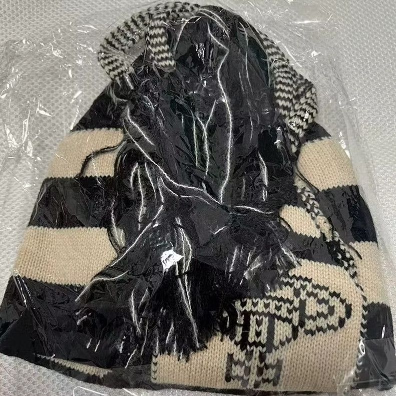Japanese Brand Nana Anime Cosplay Winter Hat Size ONE SIZE - 2 Thumbnail