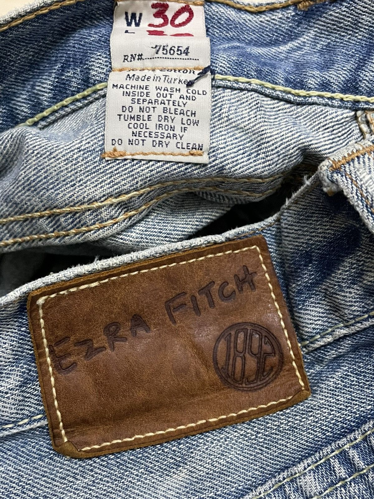 semanticdesign VINTAGE EZRA FITCH RARE JAPAN DESIGNER 90S MUWASH DENIM Size US 30 / EU 46 - 15 Thumbnail