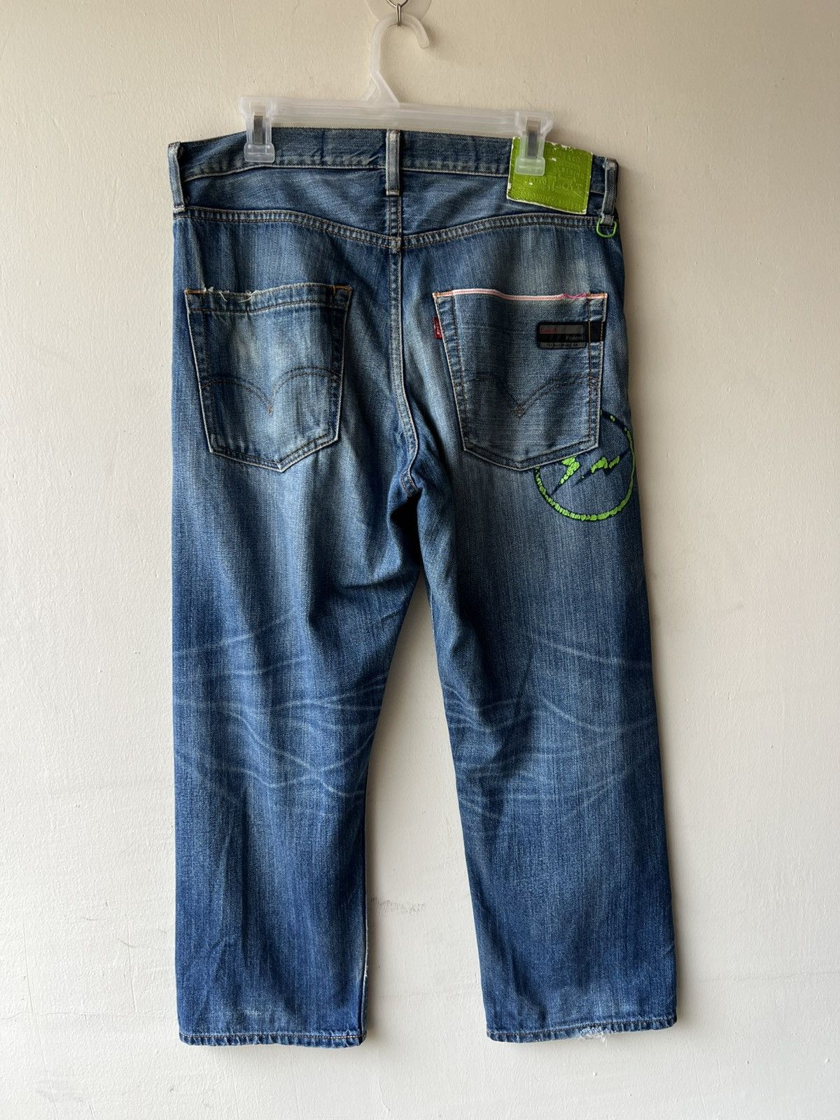 Fragment Design × Levi's 2009 Levi’s X Fragment Distress Selvedge Denim Cropped Jeans Size US 32 / EU 48 - 20 Thumbnail