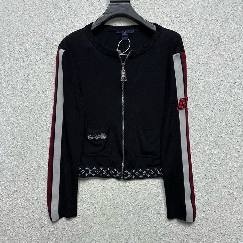 Louis Vuitton Louis Vuitton Striped bottom full of LOGO knitted zipper c Size US XS / EU 42 / 0 - 1 Thumbnail