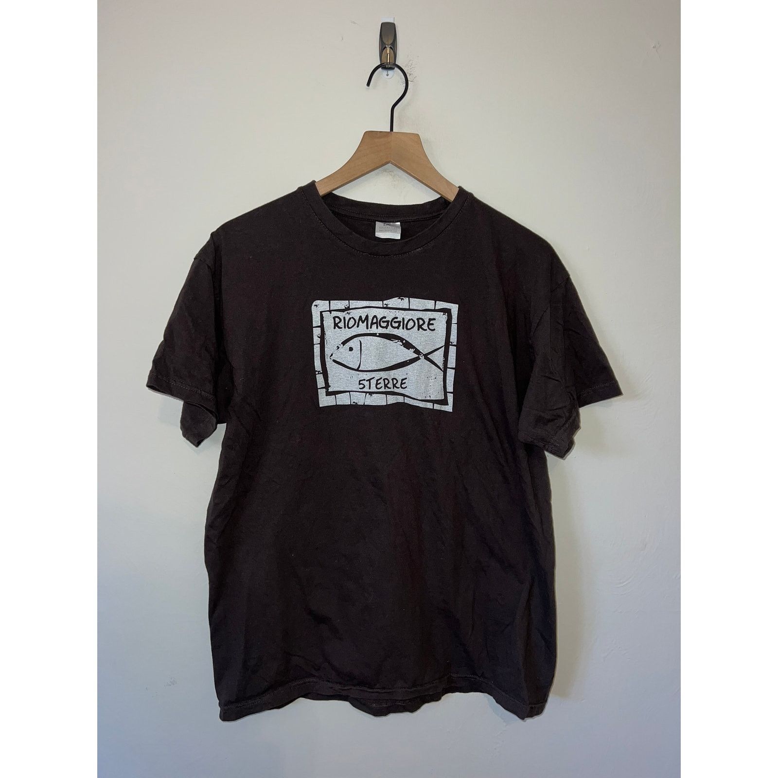 Vintage Vintage Fish Shirt Riomaggiore Sterre 5Terre Italy Art Tee L Size US L / EU 52-54 / 3 - 1 Thumbnail