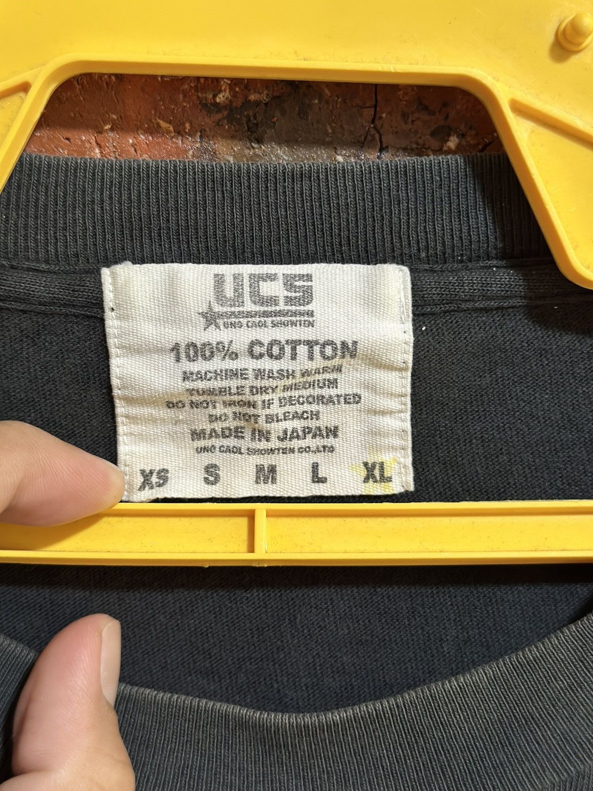 Japanese Brand × Vintage Vintage The amazing Ucs Faded Tee Size US XL / EU 56 / 4 - 5 Thumbnail