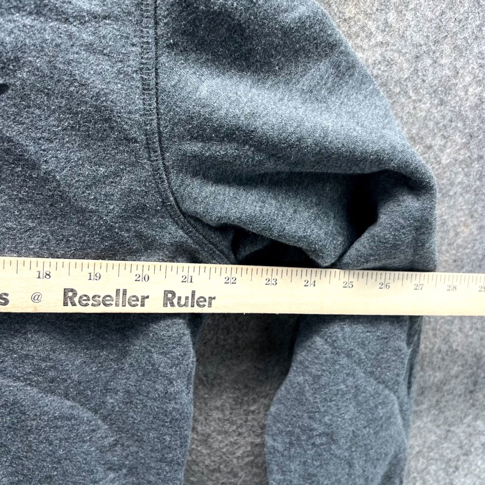 Champion VINTAGE Champion Hoodie Mens Medium Gray Fleece Pullover Logo Sweatshirt Winter Jacket Size US M / EU 48-50 / 2 - 3 Thumbnail
