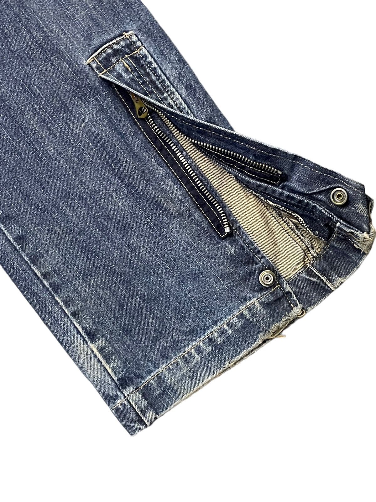 Armani × Designer Vintage Armani Cargo Baggy Jeans Zip Up Ankle With Belt Size US 30 / EU 46 - 14 Thumbnail