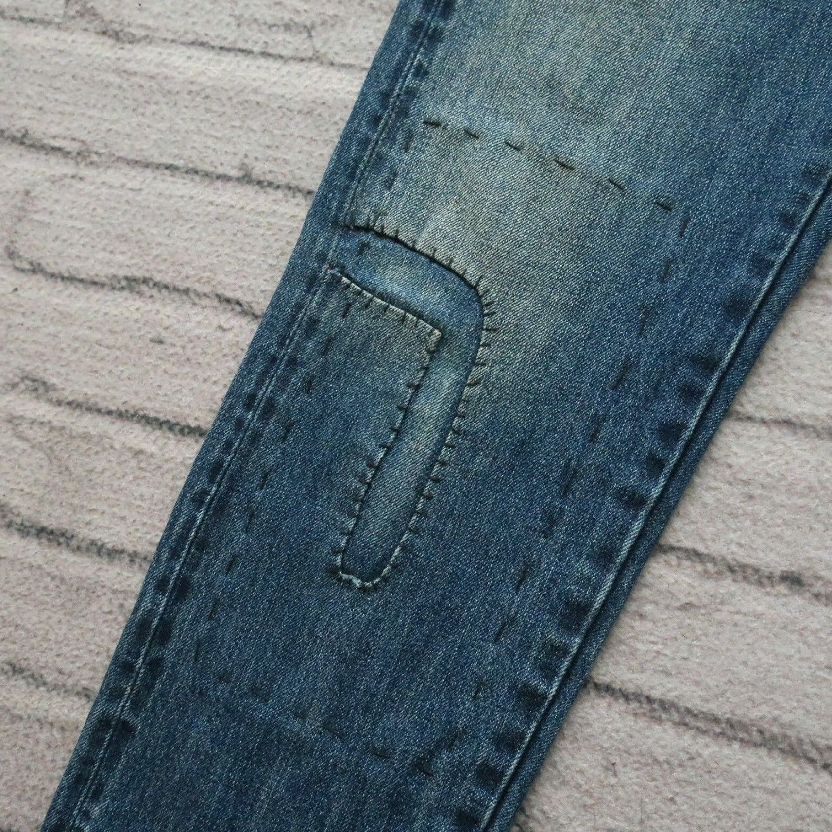 Denime VINTAGE Levis LVC 505 Big E Selvedge Denim Jeans 505-0217 Men Jeans Medium Wash 27" 26" inseam Size US 27 - 4 Thumbnail