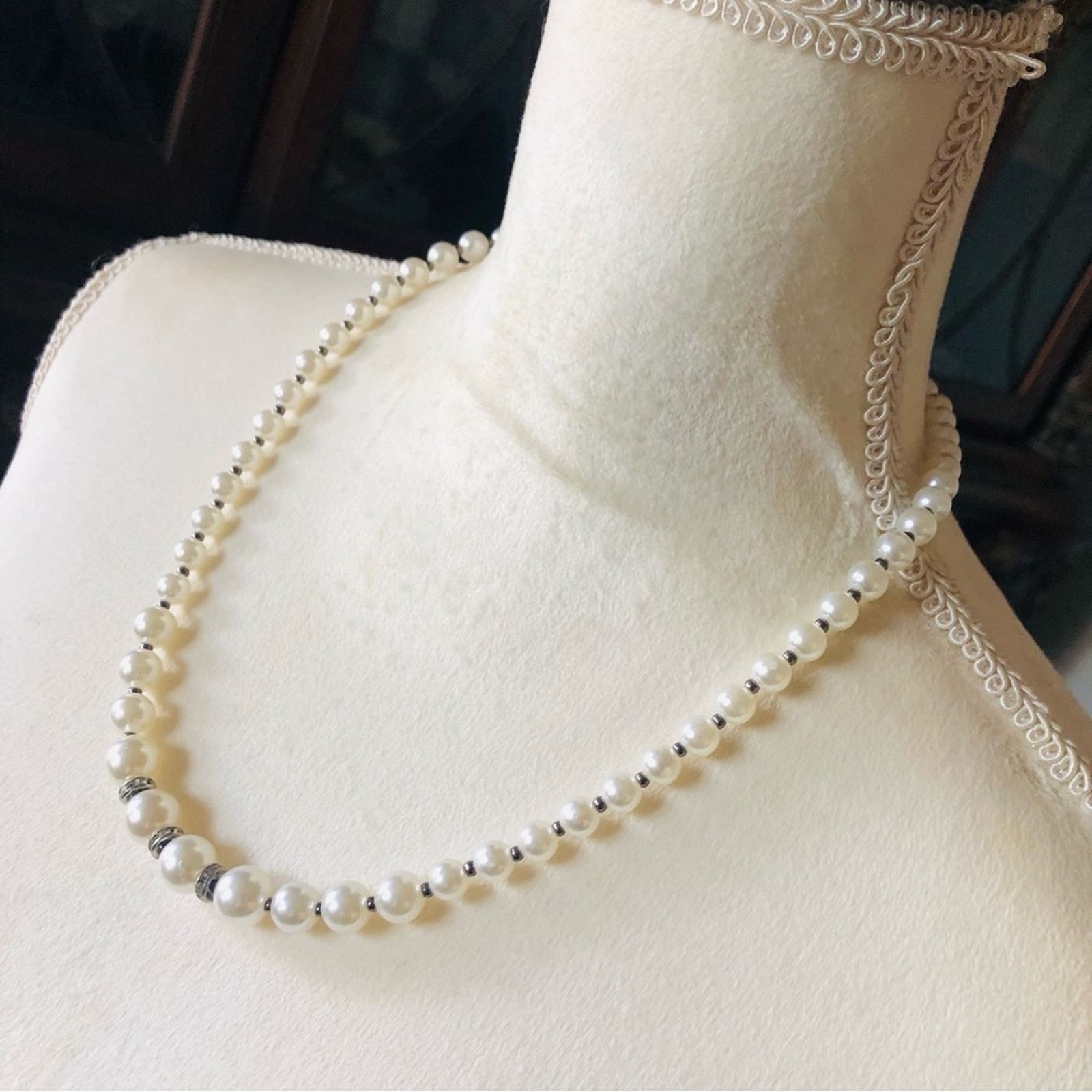 Handmade Handcrafted repurpose salvaged pearl bead necklace Size ONE SIZE - 4 Thumbnail