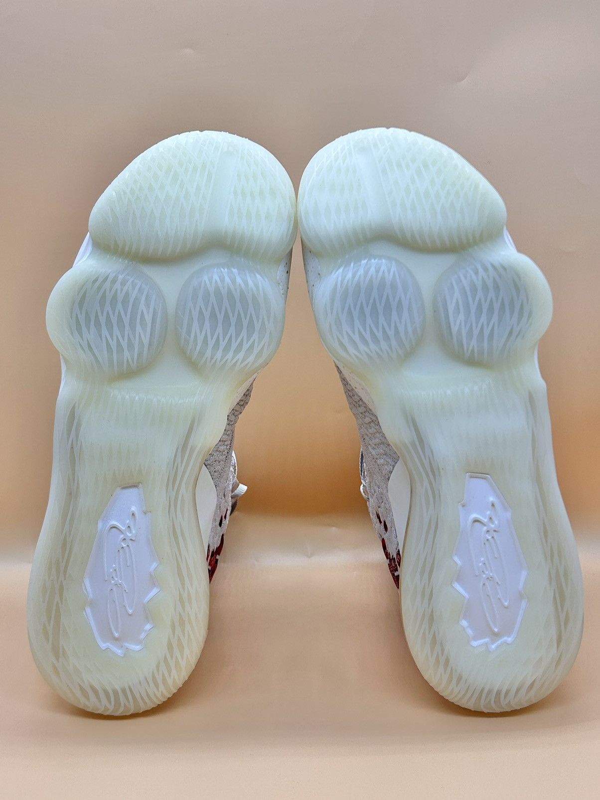 Nike Size 13- Nike LeBron 17 Win/Win “Harlem Fashion Row” 2019 Size US 13 / EU 46 - 6 Thumbnail