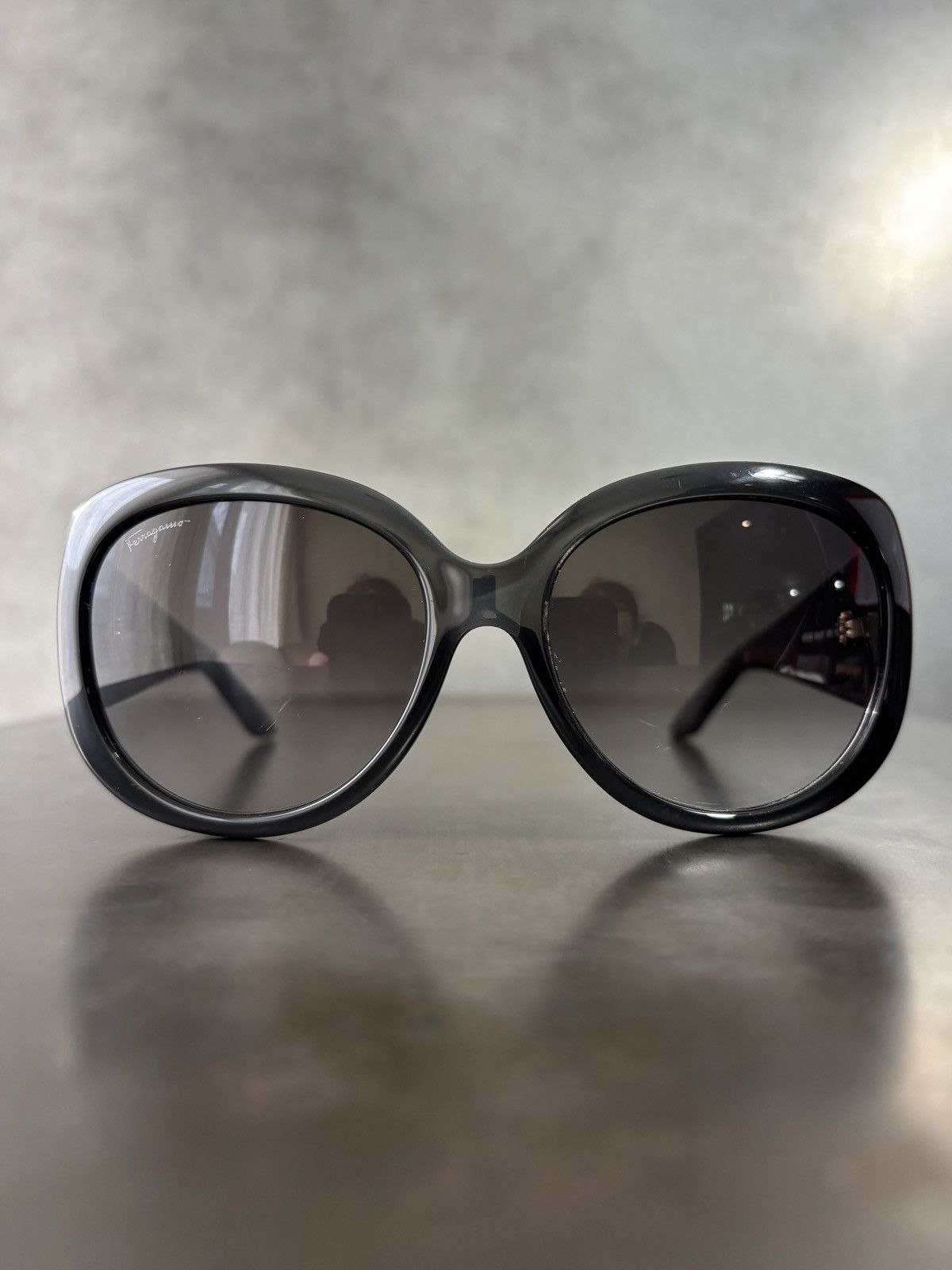 Salvatore Ferragamo 2000s Salvatore Ferragamo Sunglasses SF721S Monogram Vintage Size ONE SIZE - 6 Thumbnail