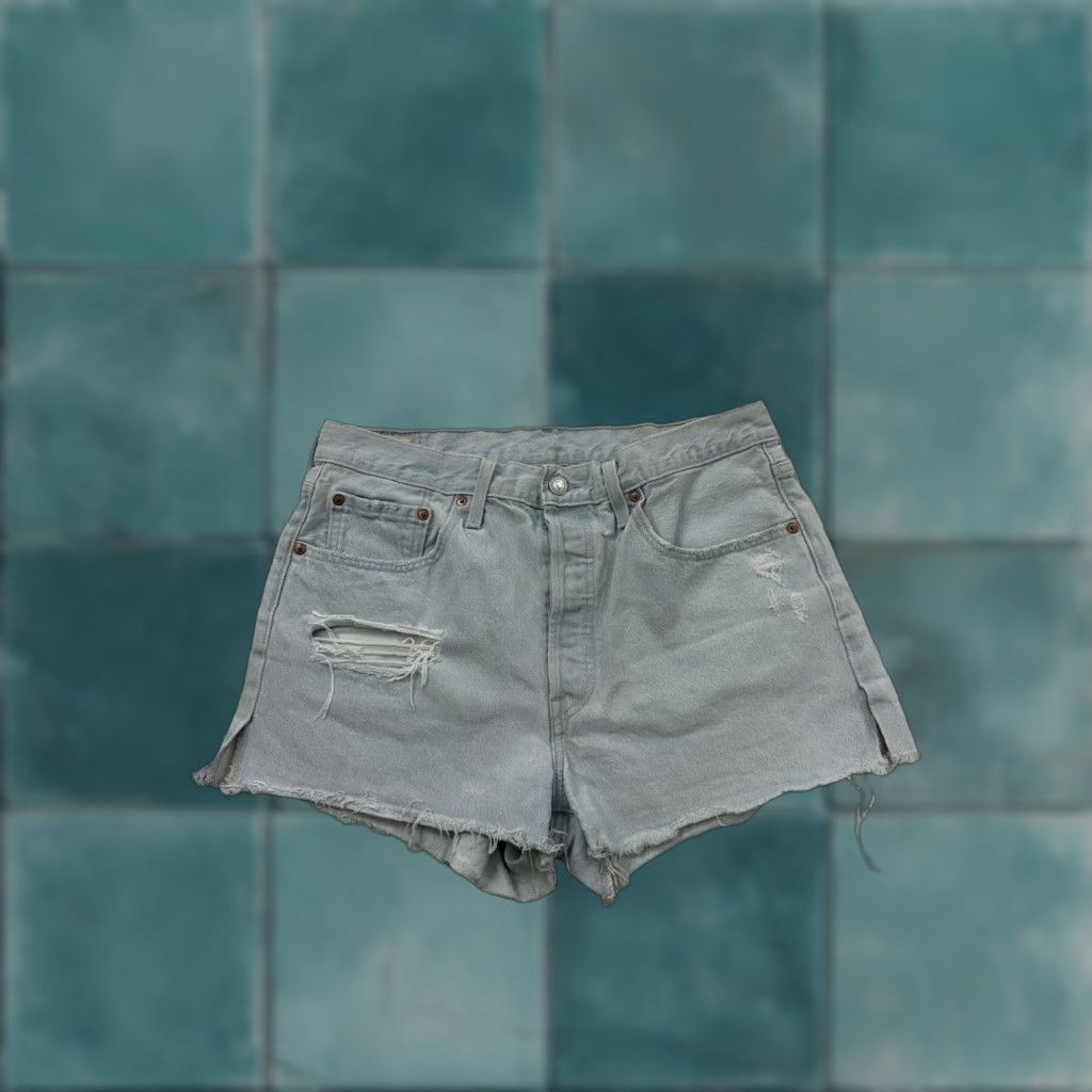 Levi's VINTAGE Levi’s 501 Shorts Womens 31 Cut-Off Denim Cotton Blue Shorts Casual Womens 501 Cut-Off Jeans 100% Cotton Size 24" / US 00 / IT 34 - 1 Thumbnail