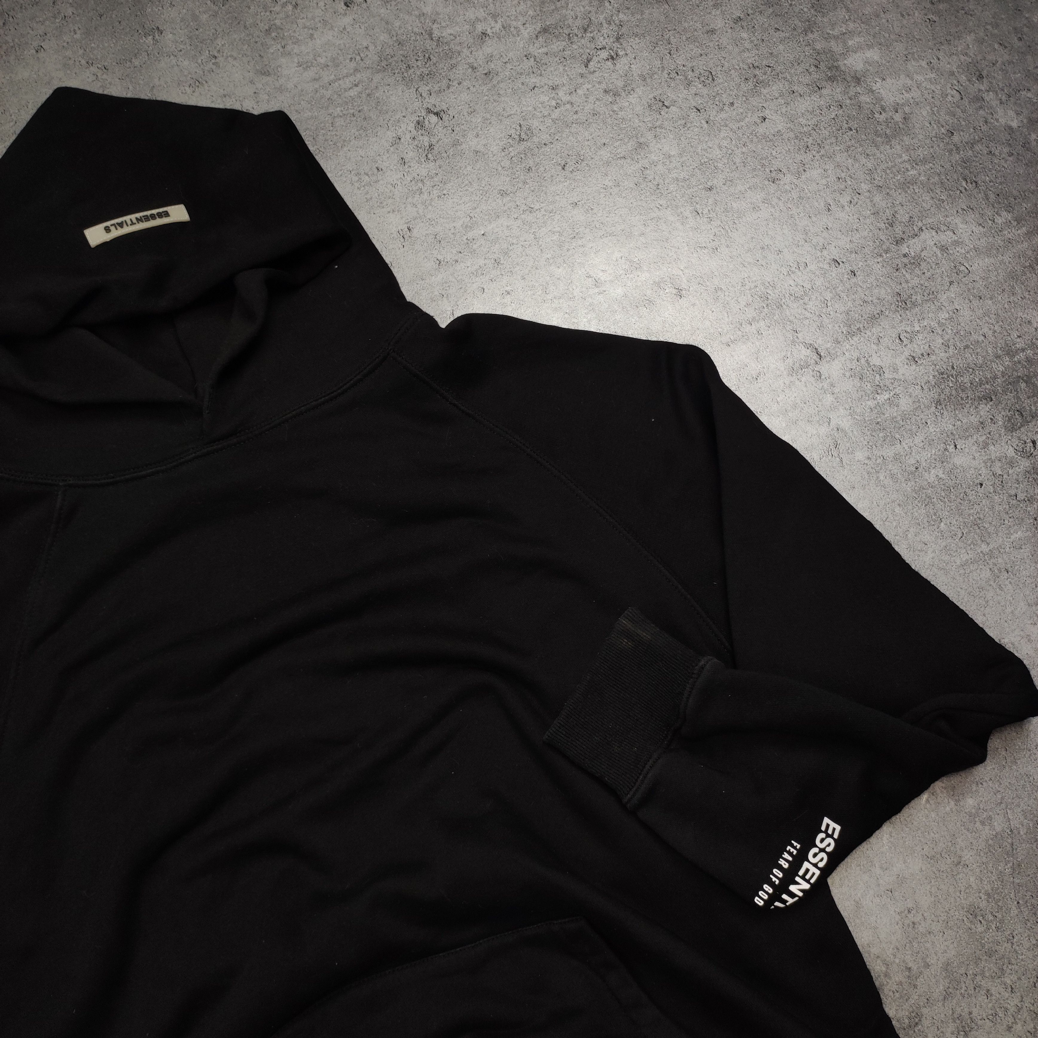 Essentials × Fear of God FOG Fear Of God Essentials Classic Sleeve Logo Black Hoodie Size US L / EU 52-54 / 3 - 3 Thumbnail