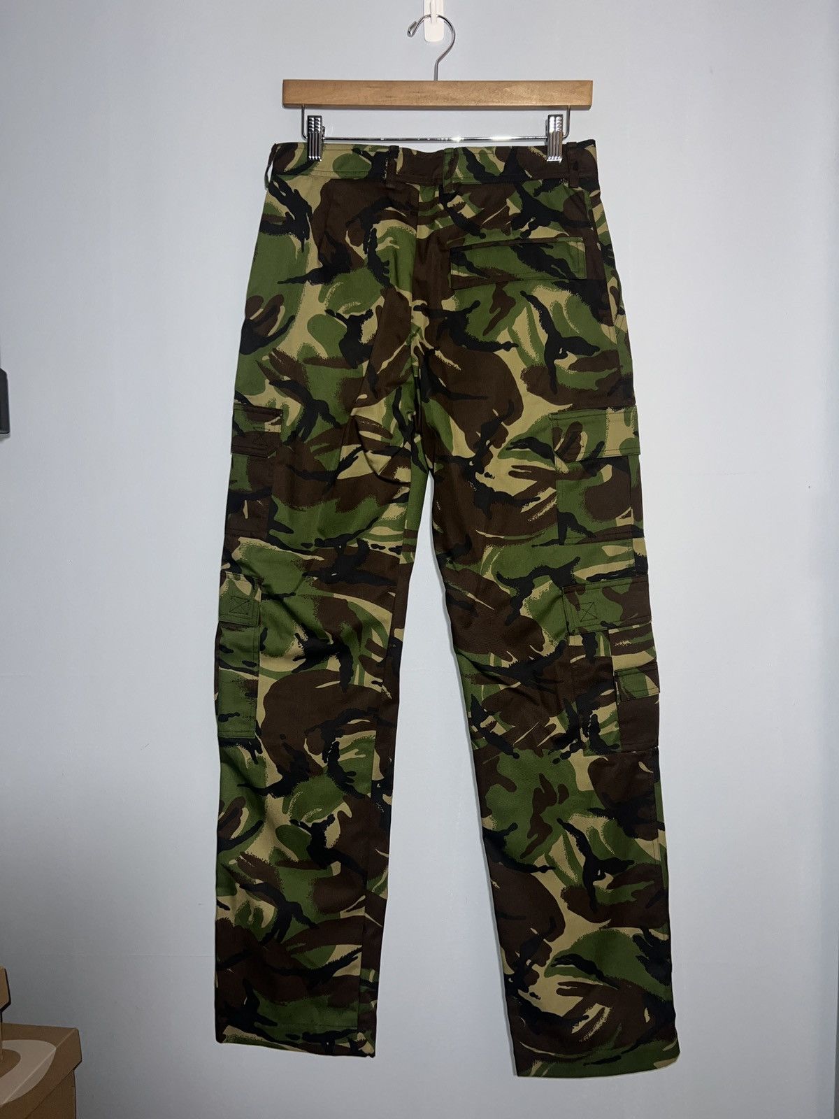 Martine Rose 7 POCKET DPM CAMO CARGO PANTS Size US 30 / EU 46 - 2 Thumbnail