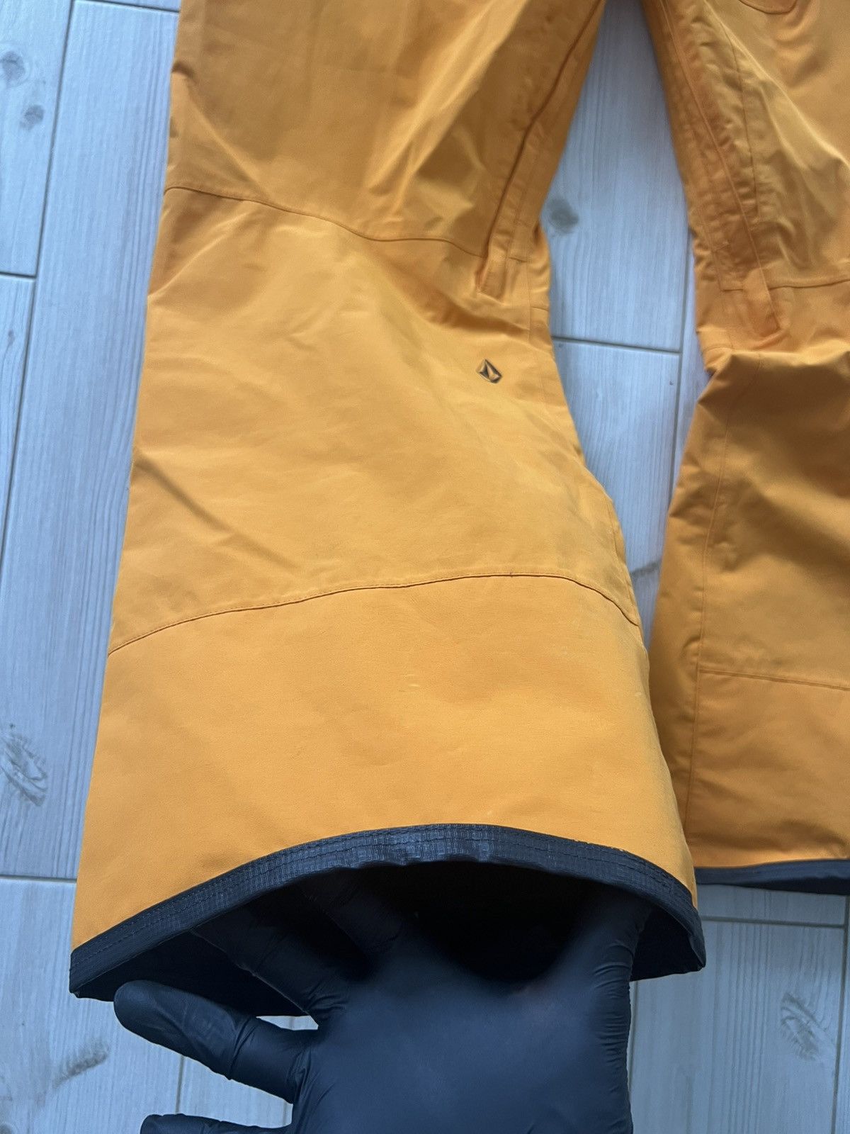 Volcom Volcom Gore-Tex Snowboard Ski Pants Size L Size US 34 / EU 50 - 23 Thumbnail