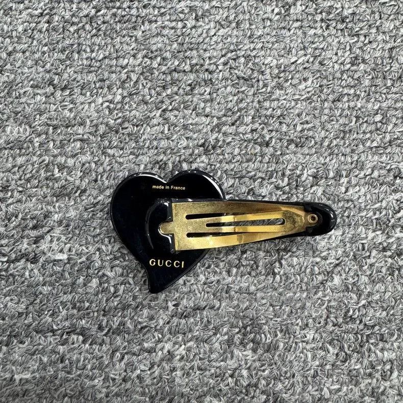 Gucci Gucci Heart Crystal Hair Clip. Size ONE SIZE - 4 Thumbnail