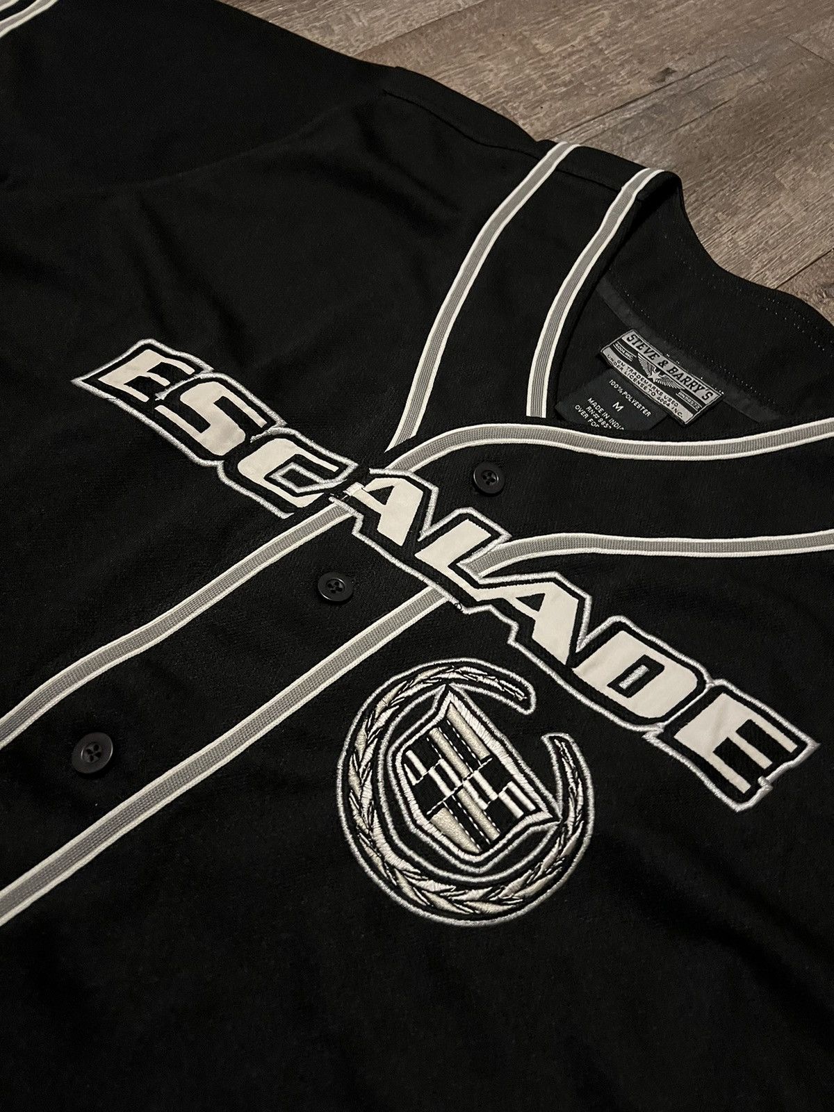 Cadillac × Steve And Barrys × Vintage Vintage Steve Barry’s Cadillac Escalade Jersey size Medium Size US M / EU 48-50 / 2 - 2 Thumbnail